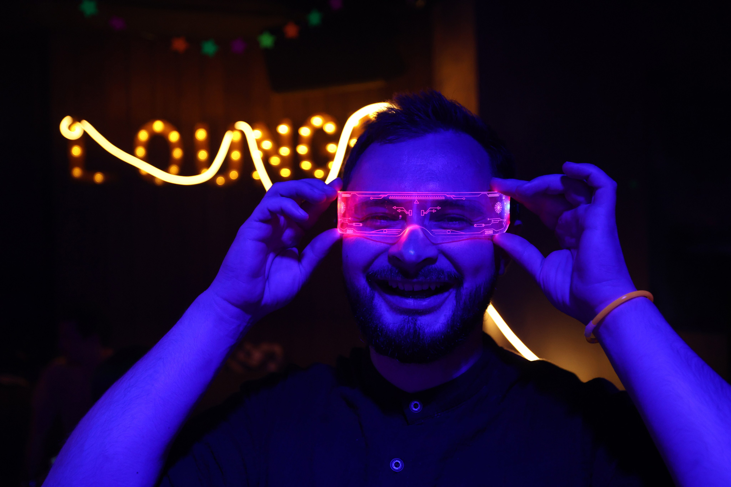 Neon Party 01.08.25. Мята Спортивная — Кальянная, караоке, бар в Минске