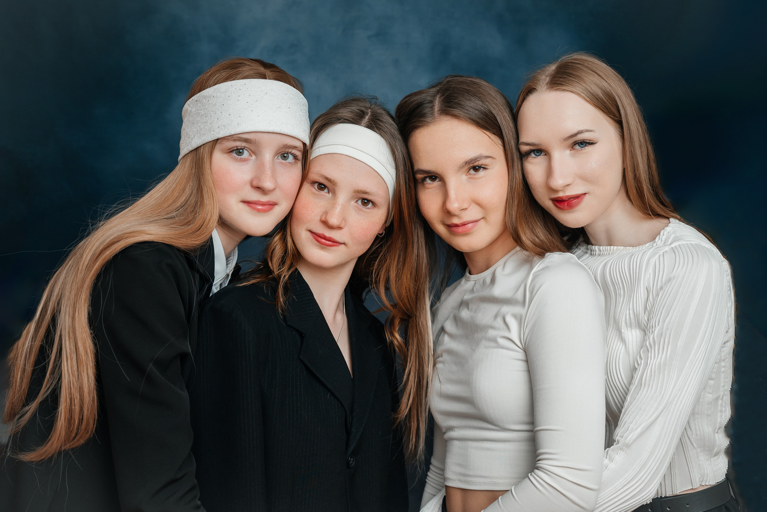 Старшая школа. Фото. Современные выпускные альбомы. Воткинск