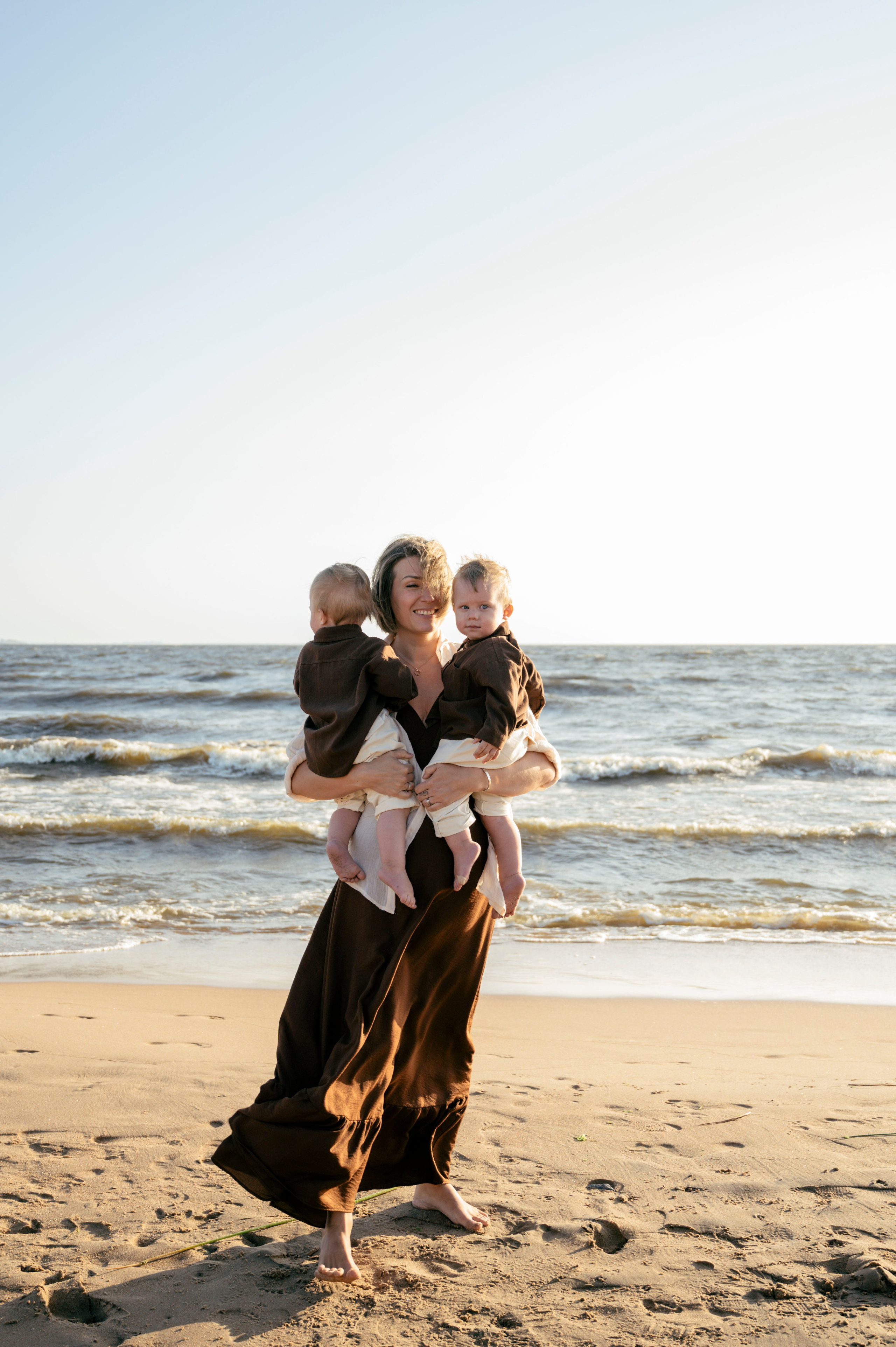 Алина. Профессиональный фотограф беременности в СПБ. Стильные фотосессии беременности в стиле минимализм и классическая фотография