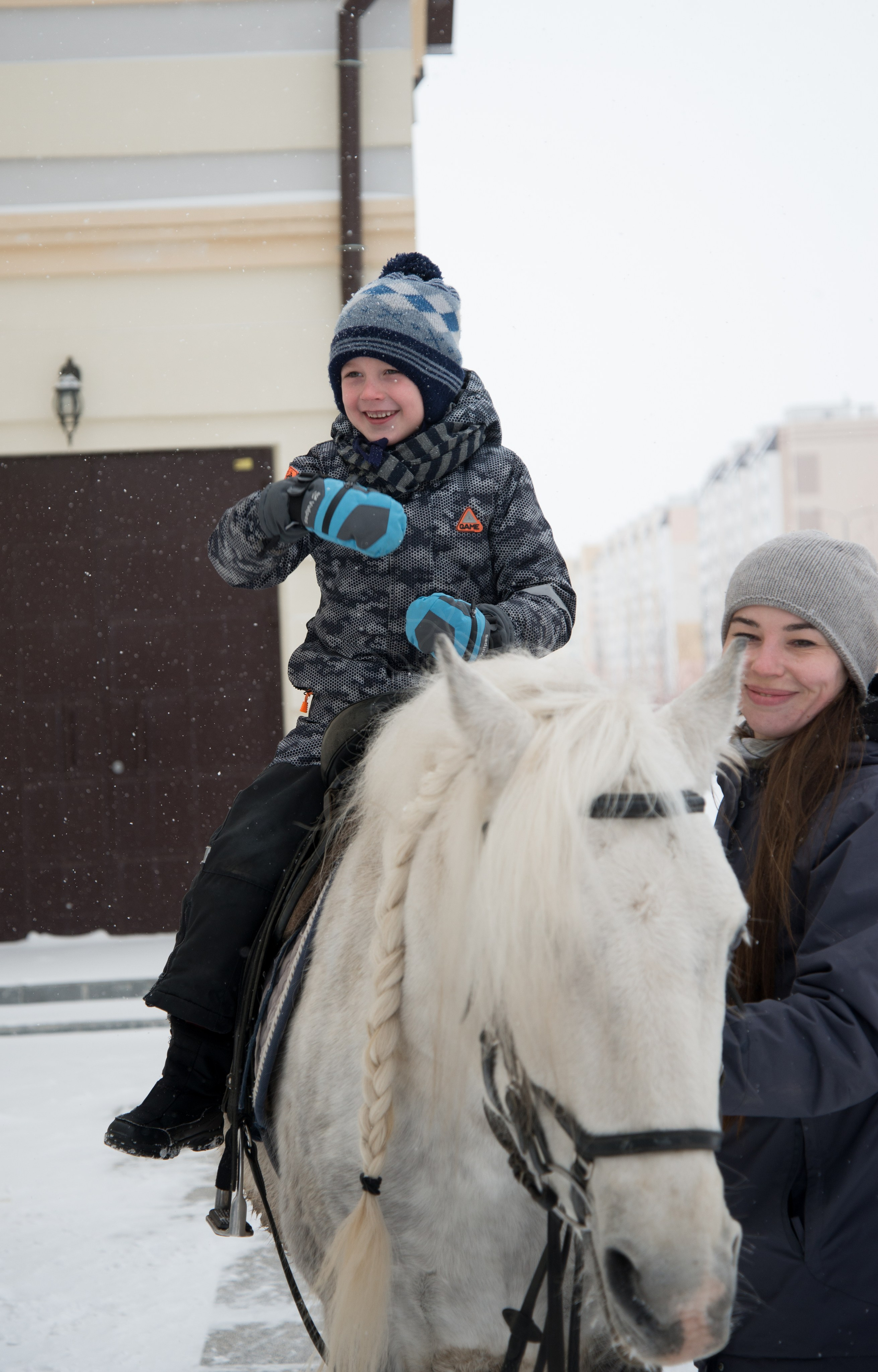 Масленица у Храма Спиридона. Конный фотограф в Саратове Юлия Иванова