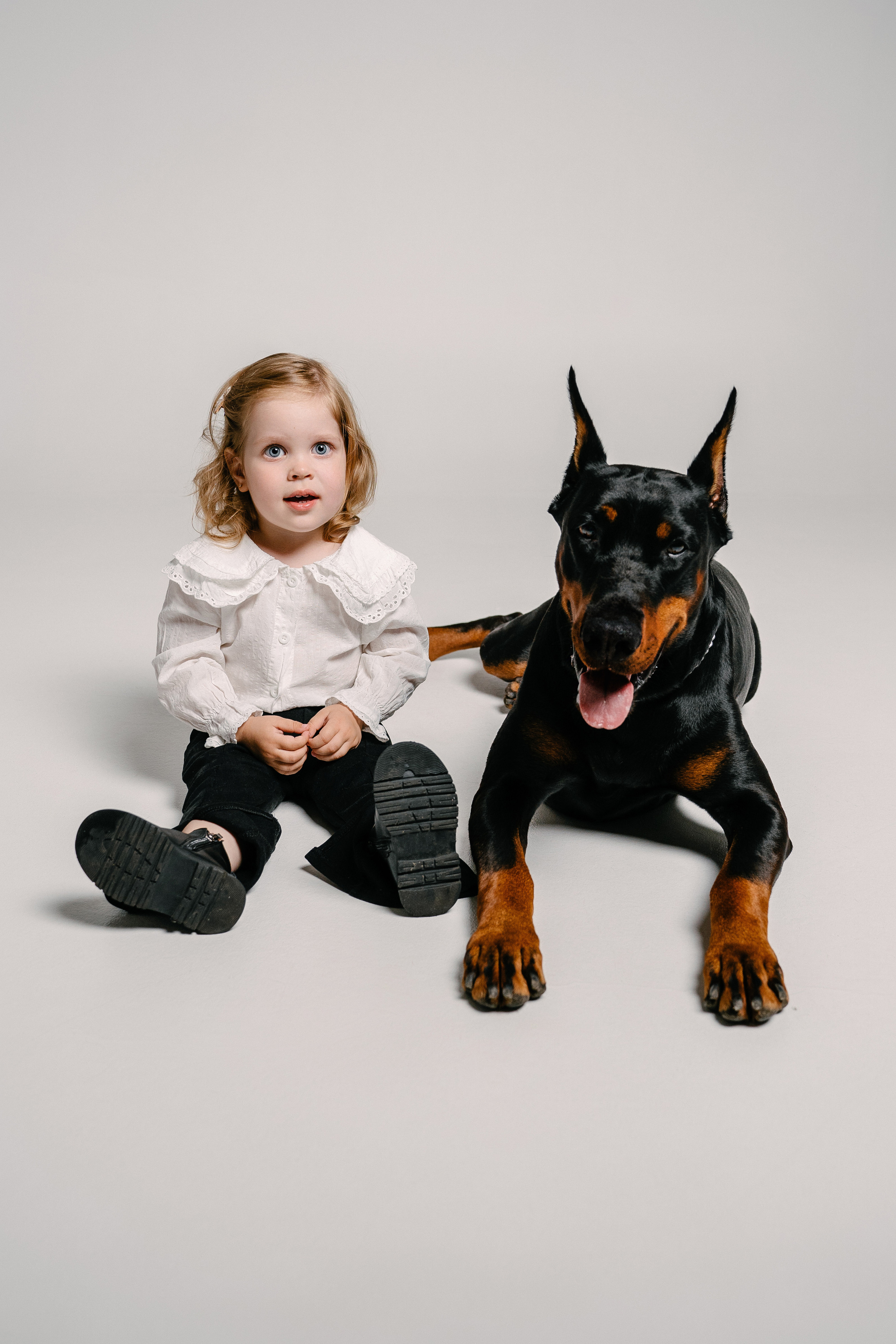 Малышка Эмилия и Доберман Кай. Свадебный и семейный фотограф в Воронеже Анастасия Бойко