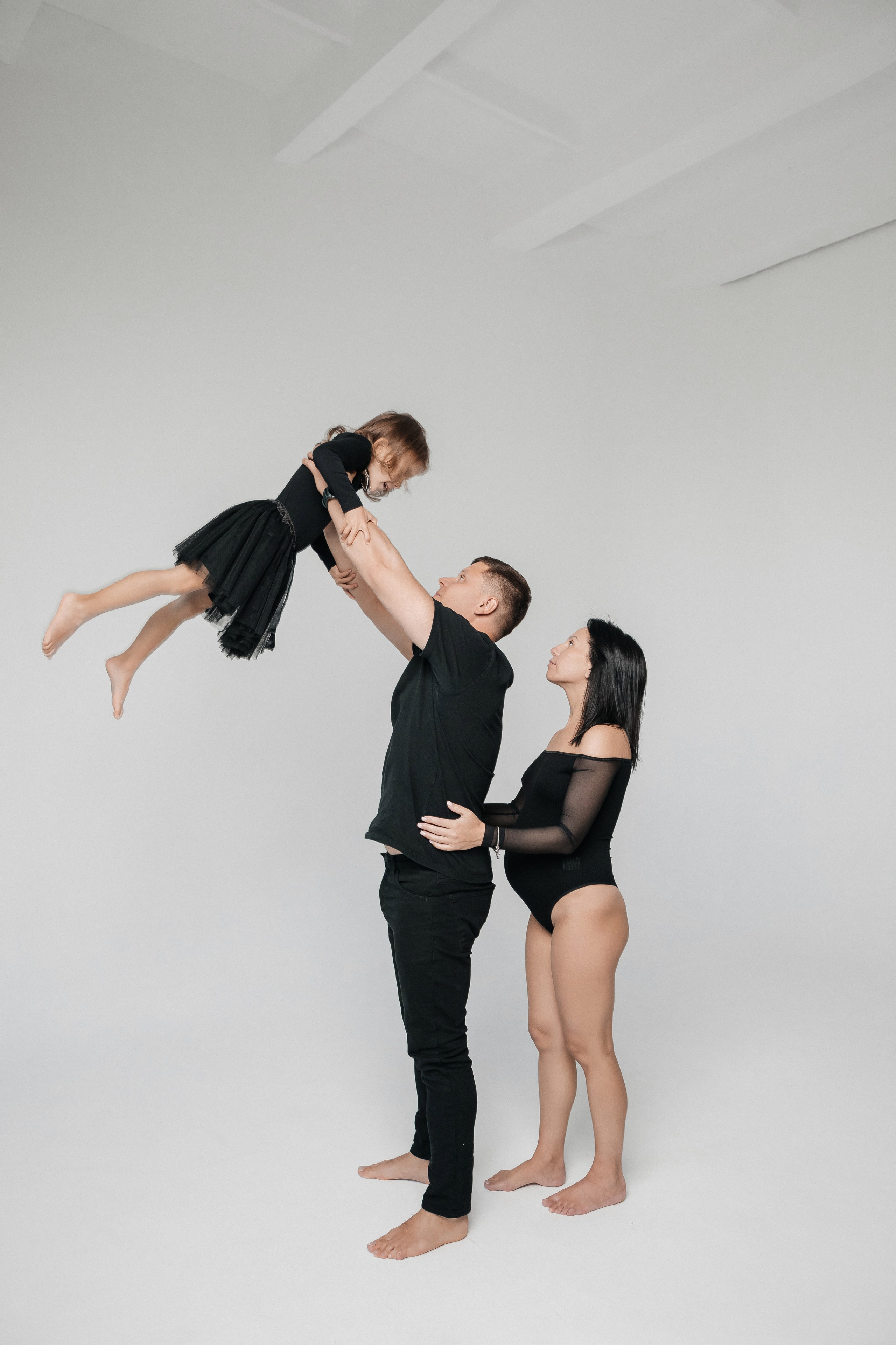 Семейная фотосессия в фотостудии. Свадебный и семейный фотограф Ибрагимова Мария из Екатеринбурга