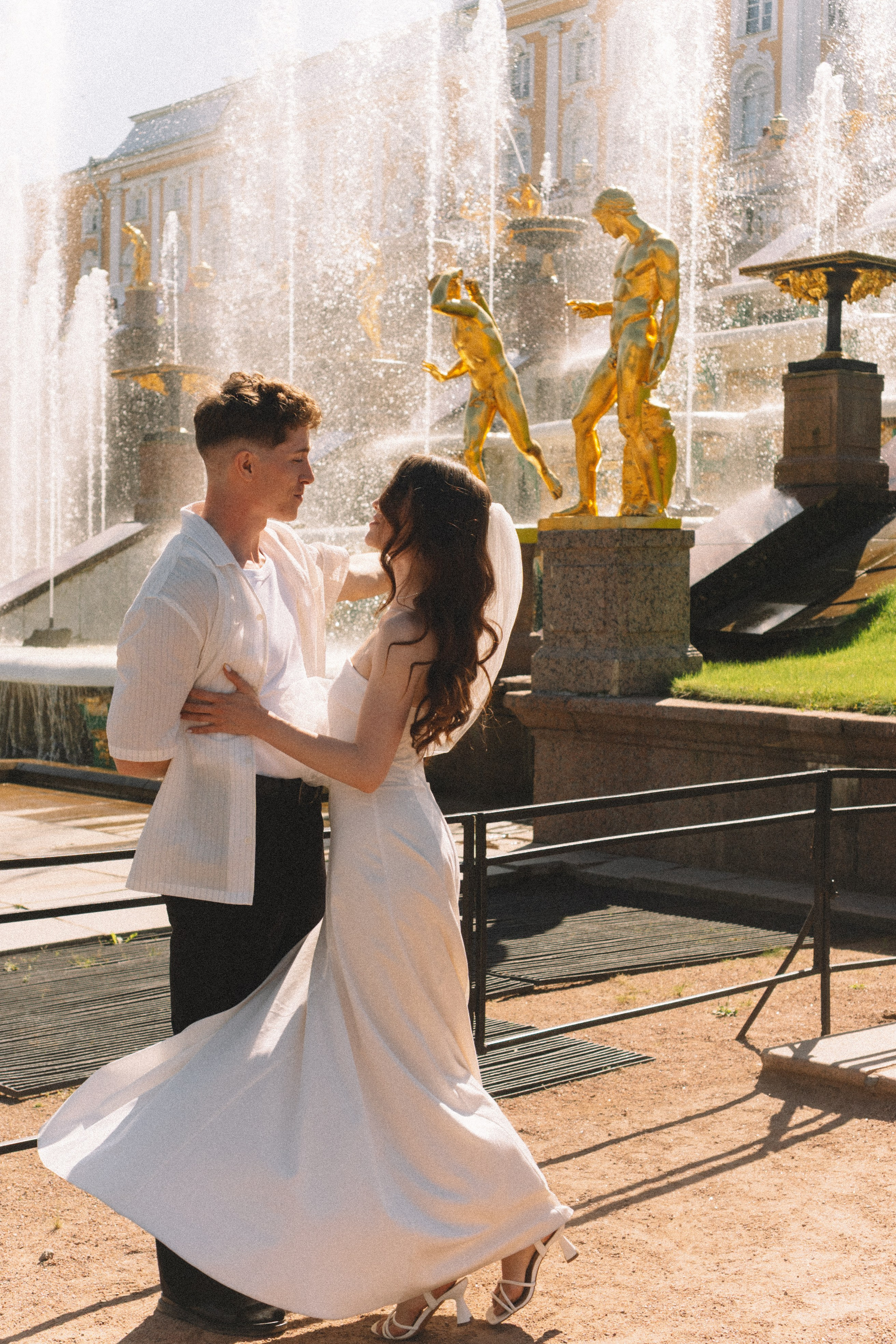 СВАДЕБНАЯ СЬЕМКА В ПЕТЕРГОФЕ И СЬЕМКА РЕПОРТАЖА В ЗАГСЕ ПЕТЕРГОФА. Профессиональный фотограф, Санкт-Петербург — Виктория Богомолова