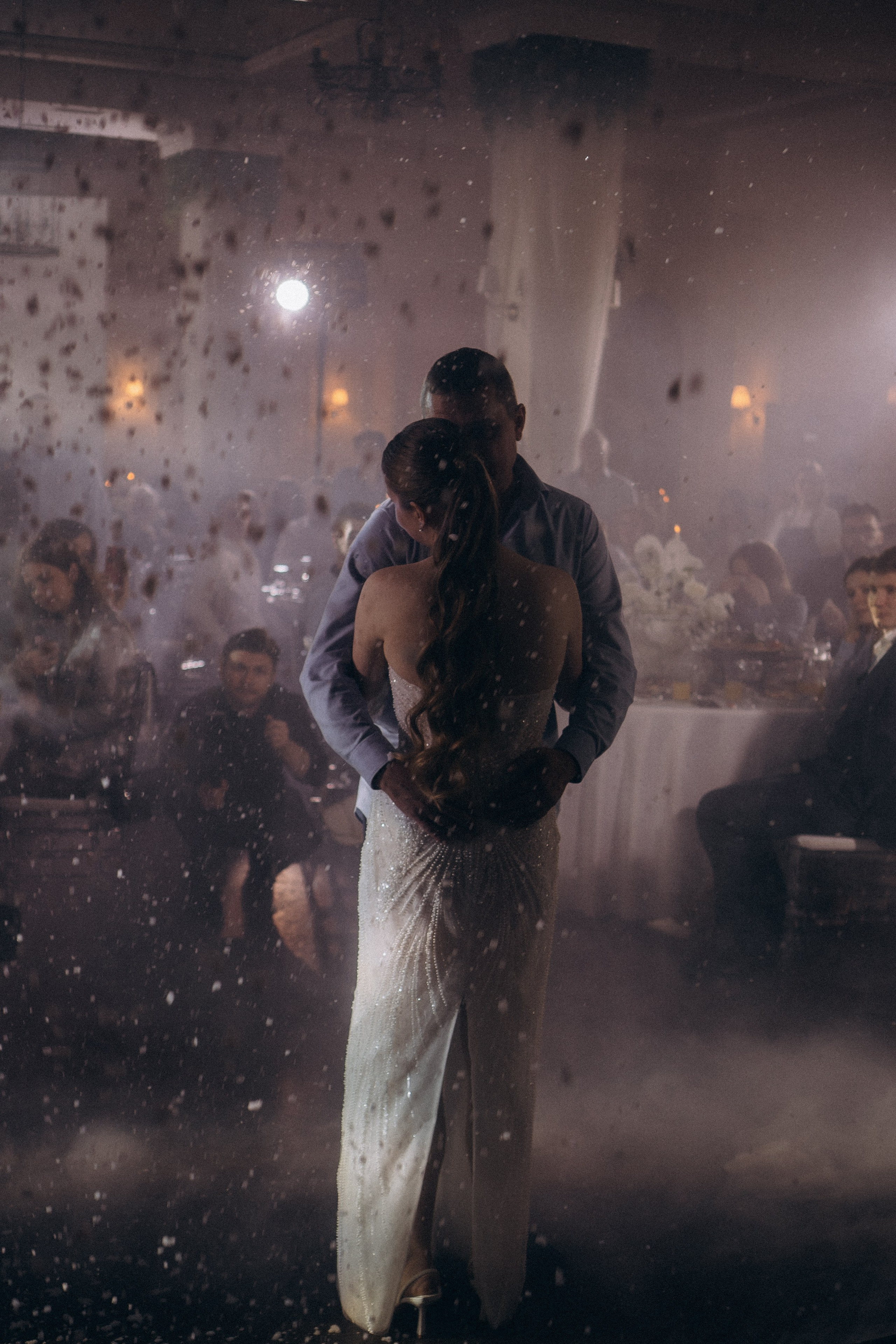 ТАНЕЦ С ПАПОЙ СВАДЕБНМ БАНКЕТЕ (СНЯТО В СИБИРЕ В НИЖНЕВАРТОВСКЕ). Профессиональный фотограф, Санкт-Петербург — Виктория Богомолова