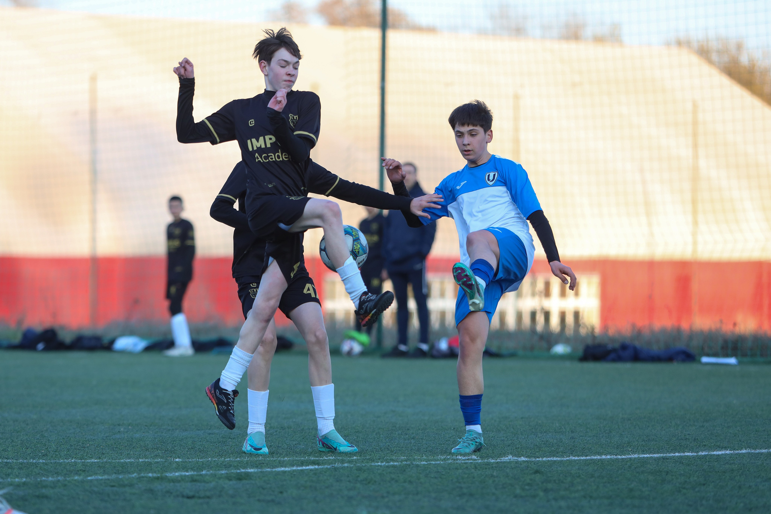 Импульс — Виктория Унион. Чемпионат СФПЛ. Молодежная футбольная лига U-15. Спортивный фотограф в Самаре