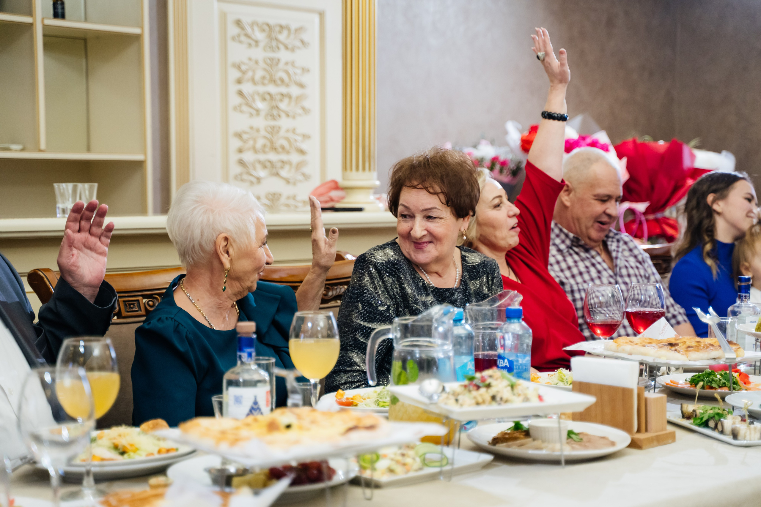 День рождения Людмилы. Видеограф и Фотограф в Челябинске Ксения и Владимир Рюмины