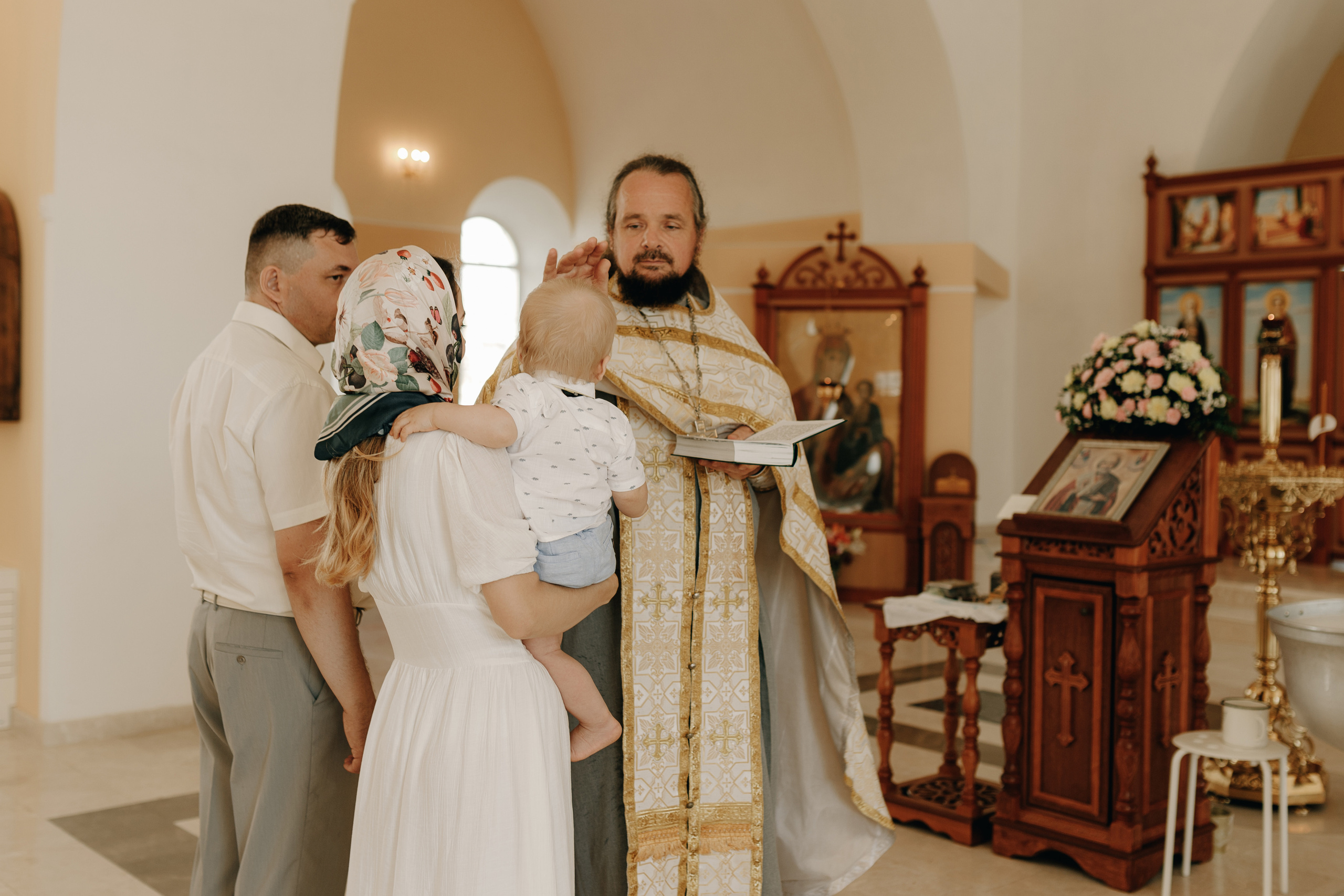 Крестины Михаила. Свадебный фотограф Самара