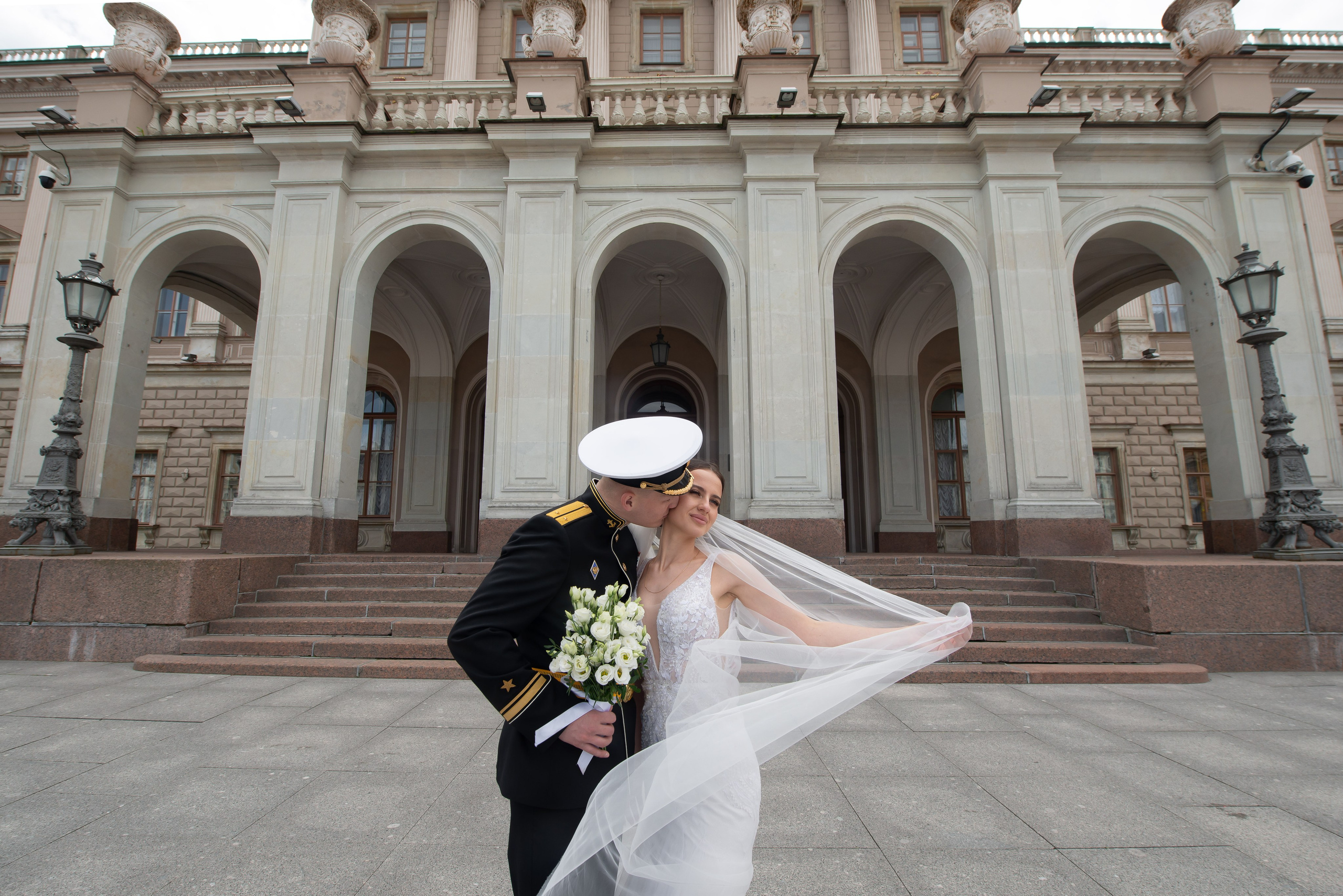 Елизавета и Максим (фотосессия у Дворца Штиглица, набережная Мойки и у Законодательного собрания). Портретный, семейный и свадебный фотограф в Санкт-Петербурге и в Пушкине Ширяев Денис