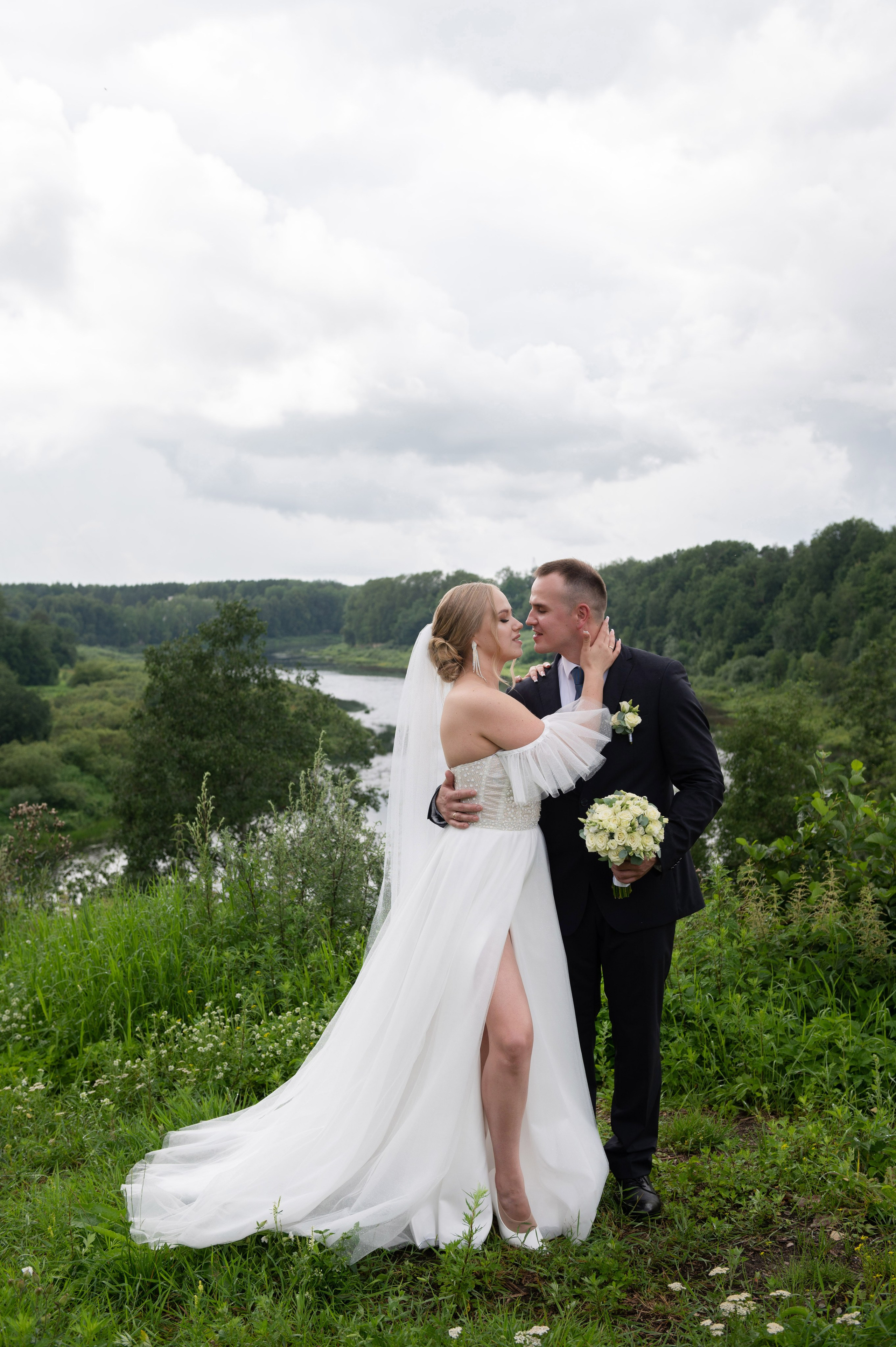 Ксения и Владислав (фотосессия в ЗАГСе и парке города Кингисеппа). Портретный, семейный и свадебный фотограф в Санкт-Петербурге и в Пушкине Ширяев Денис