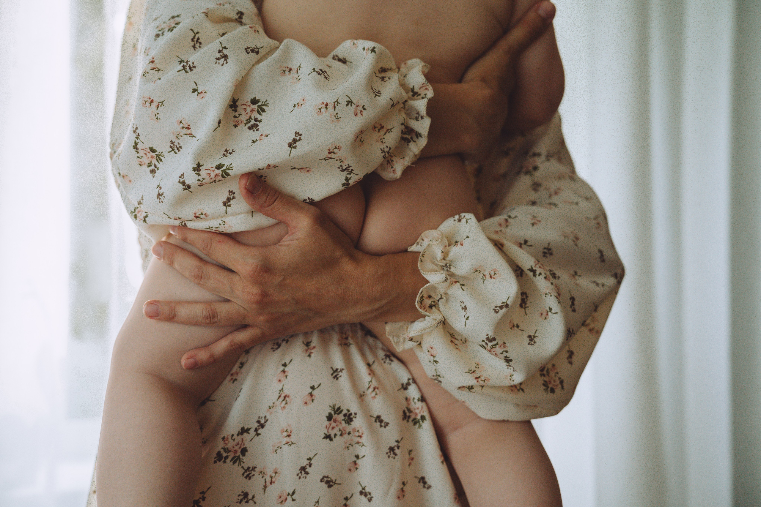 МАТЕРИНСТВО — ЭТО ПУТЬ, ГДЕ МАЛЕНЬКИЕ ЛАДОШКИ ВЕДУТ К БОЛЬШИМ ОТКРЫТИЯМ. Семейный и детский фотограф Анна Бренч