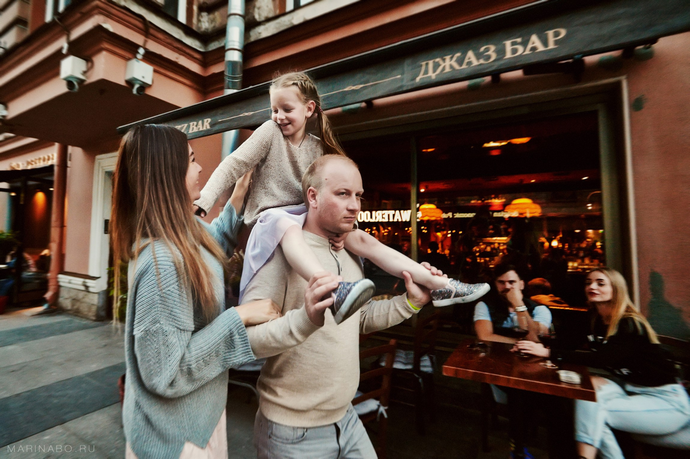 Питер, лето, вечер, крыши - семейная, Lifestyle фотосессия. Семейный Lifestyle фотограф в Санкт-Петербурге Марина Бокшицкая