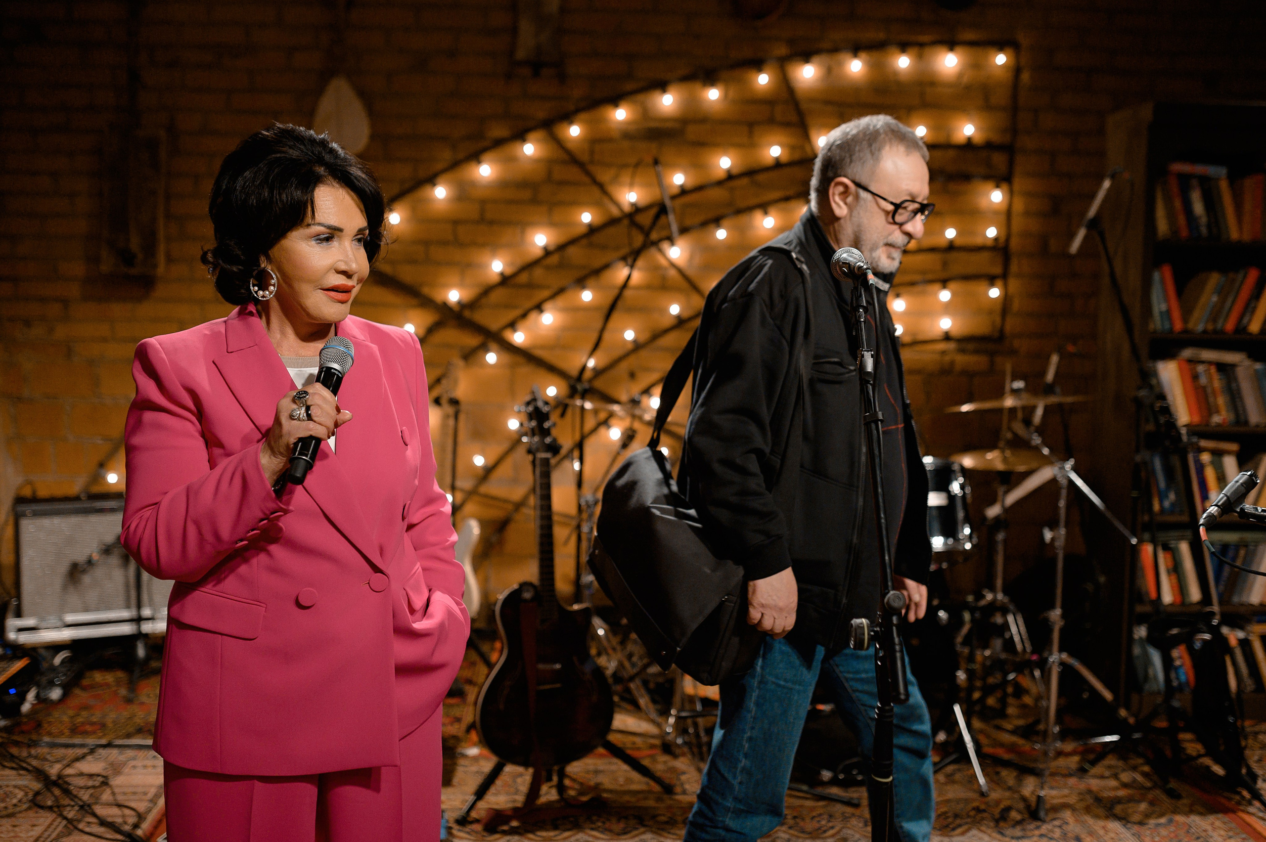 КВАРТИРНИК У МАРГУЛИСА. РЕПОРТАЖНЫЙ И БИЗНЕС ФОТОГРАФ В МОСКВЕ, ЕГОР НИКОЛАЕВ