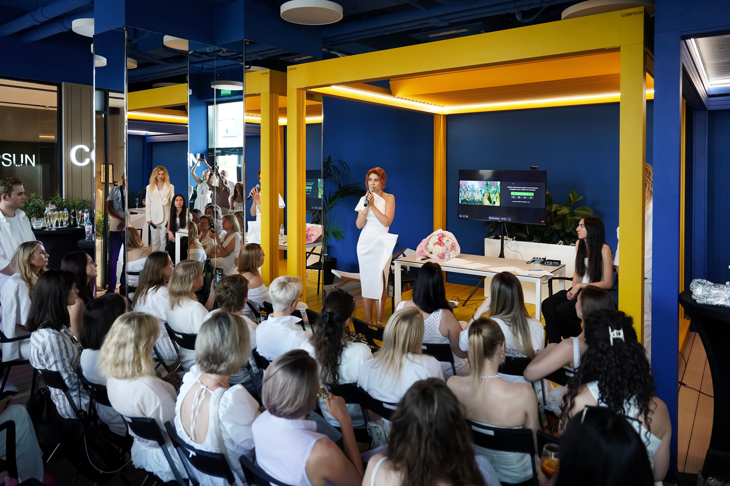 Открытие салона Corpsun / для HiHome. Фотограф с психологическим образованием