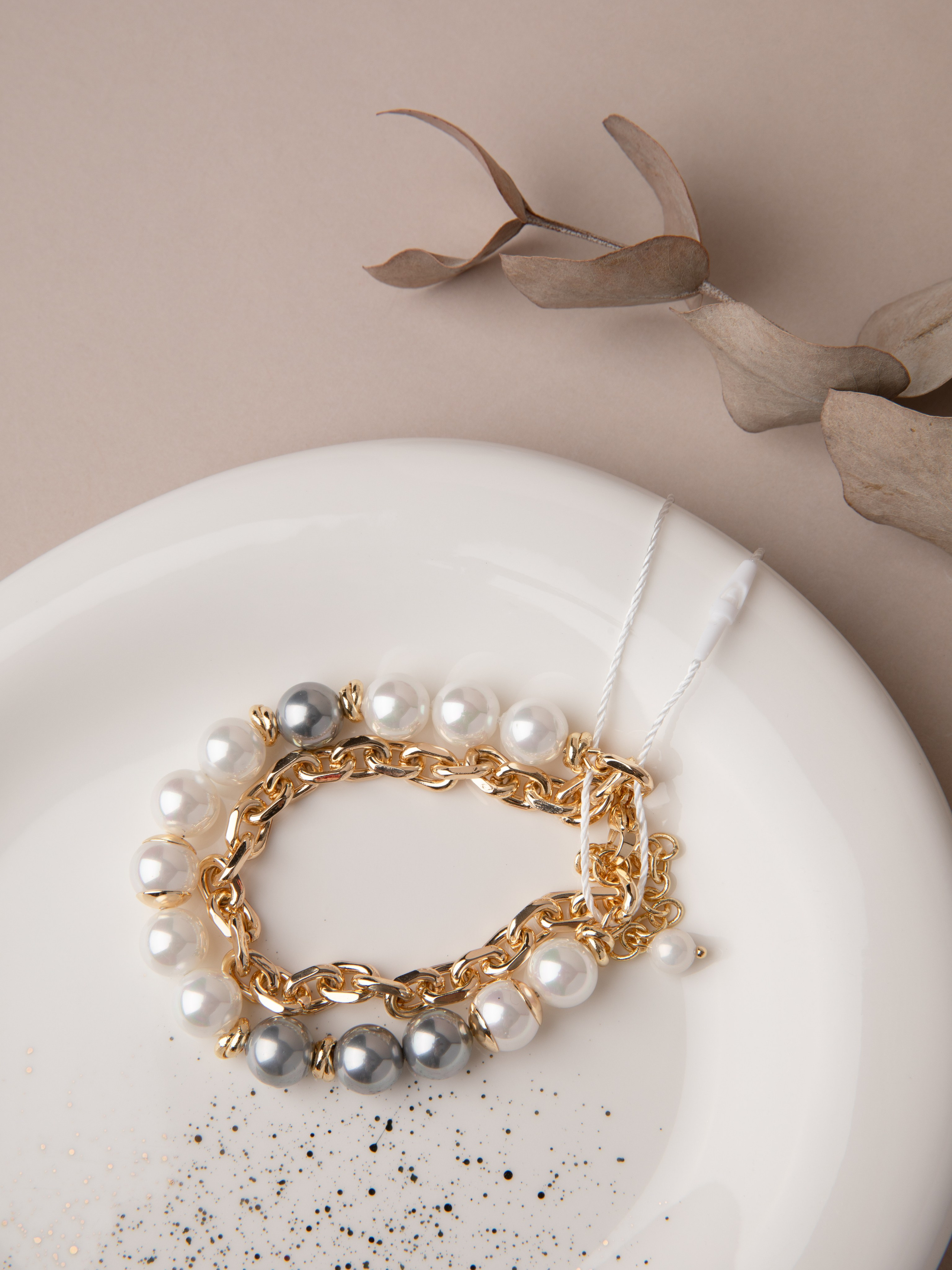 Украшения. Фотостудия предметной и модельной съёмки для маркетплейсов