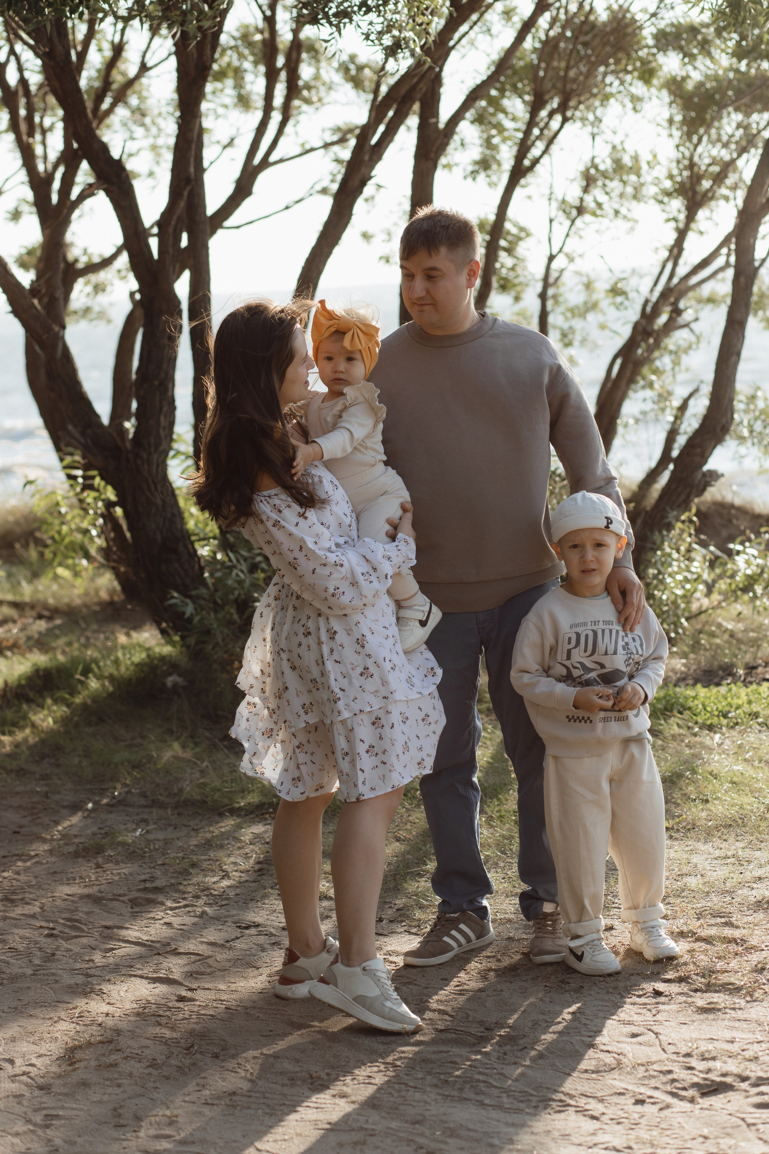 На берегу. Семейный и свадебный фотограф в Челябинске Мария Леонтьева