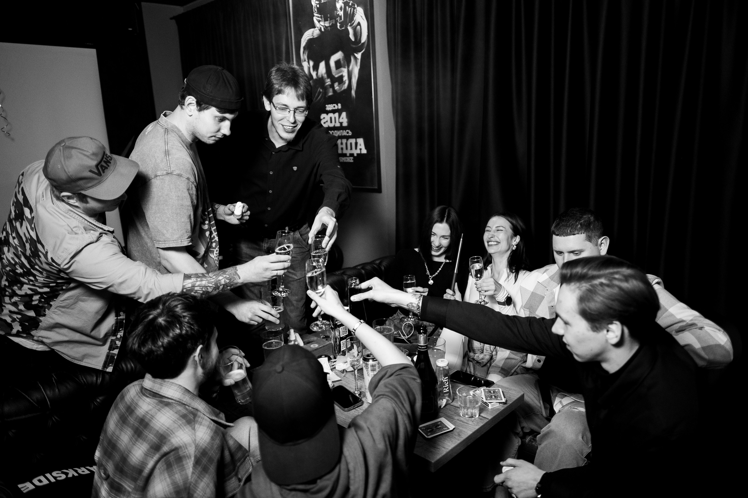 День рождения кальяной NUASMOKE 11 лет. Свадебный и репортажной фотограф Денис Ожигин в Краснодаре и Краснодарском крае