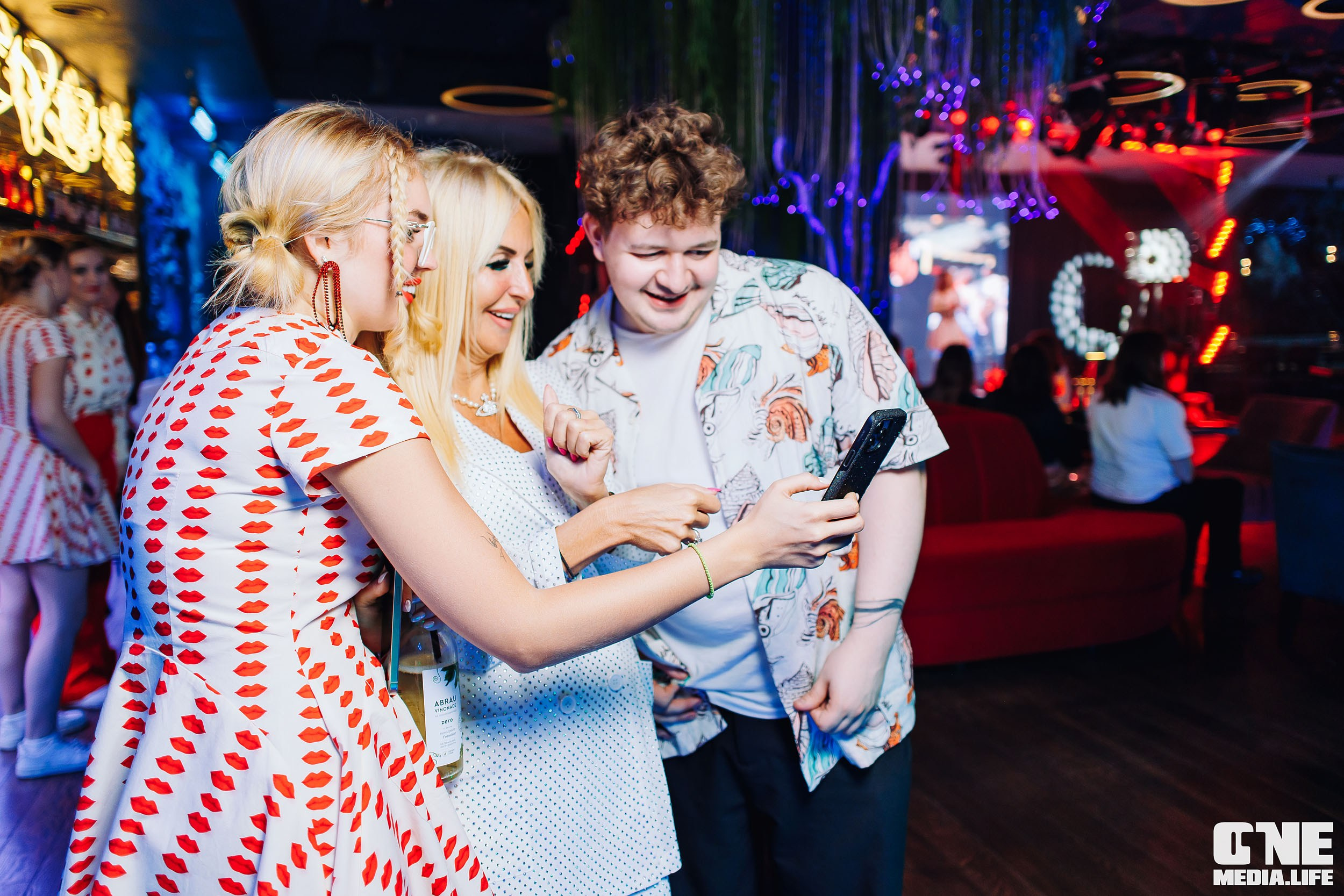 Кино вечеринка в ресторане Океан. One Media Life: фоторепортажи, фотоотчеты с мероприятий и заведений