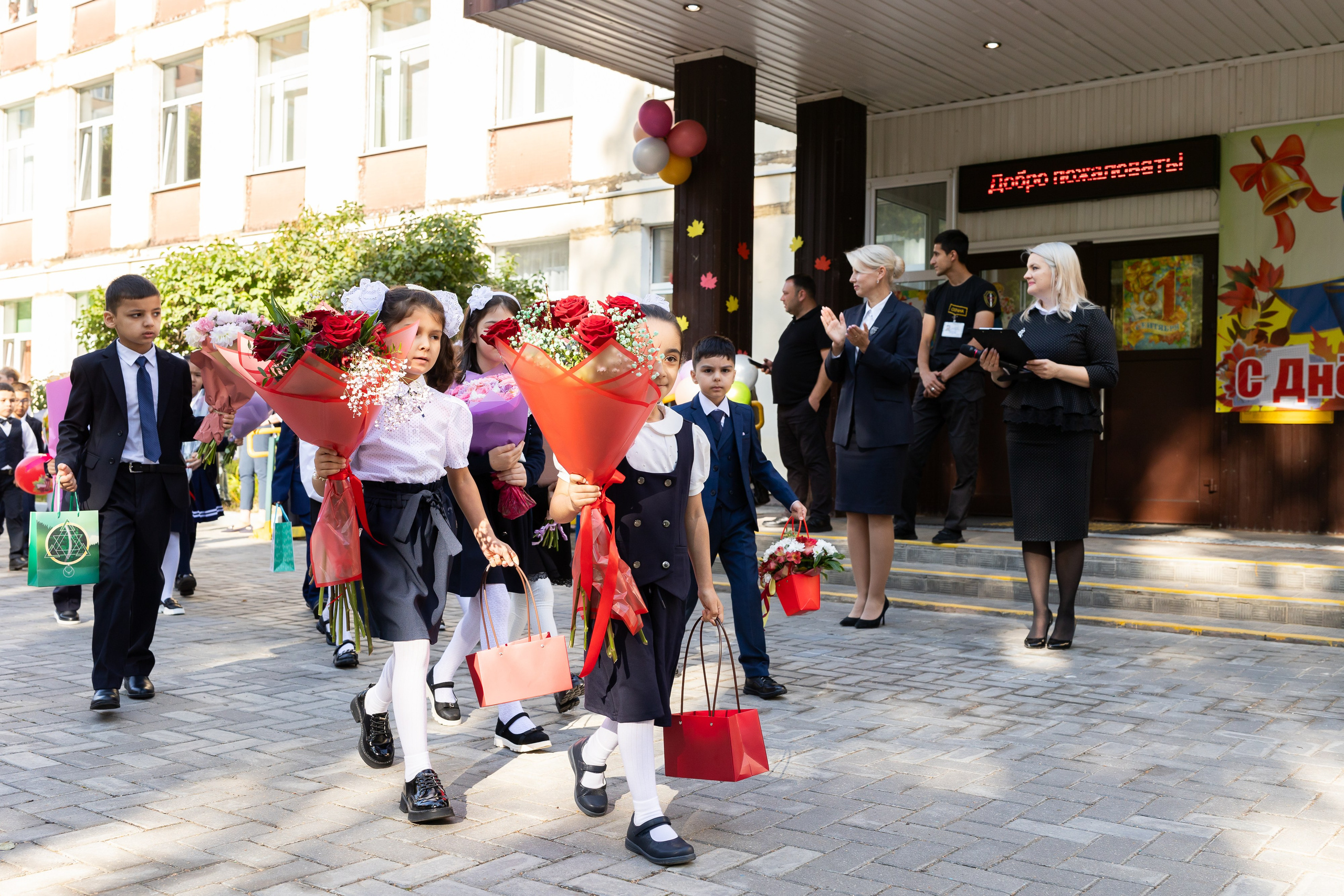 Линейка 1 сентября. Профессиональный Фотограф в Москве Андрей Славнов