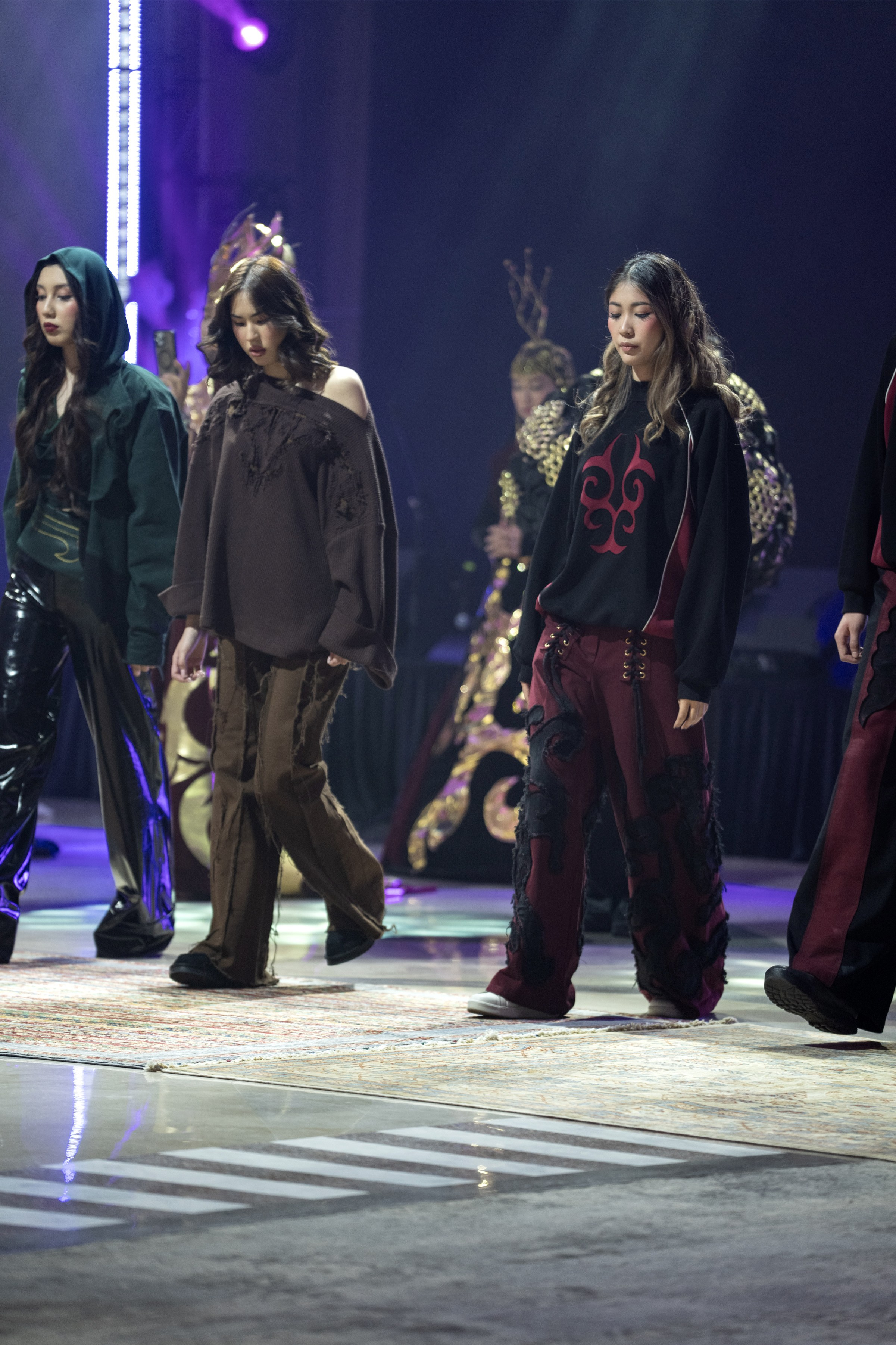 Backstage. Сайт Алматинского НЮ АРТ, будуар и фэшн фотографа Дениса Карпенко