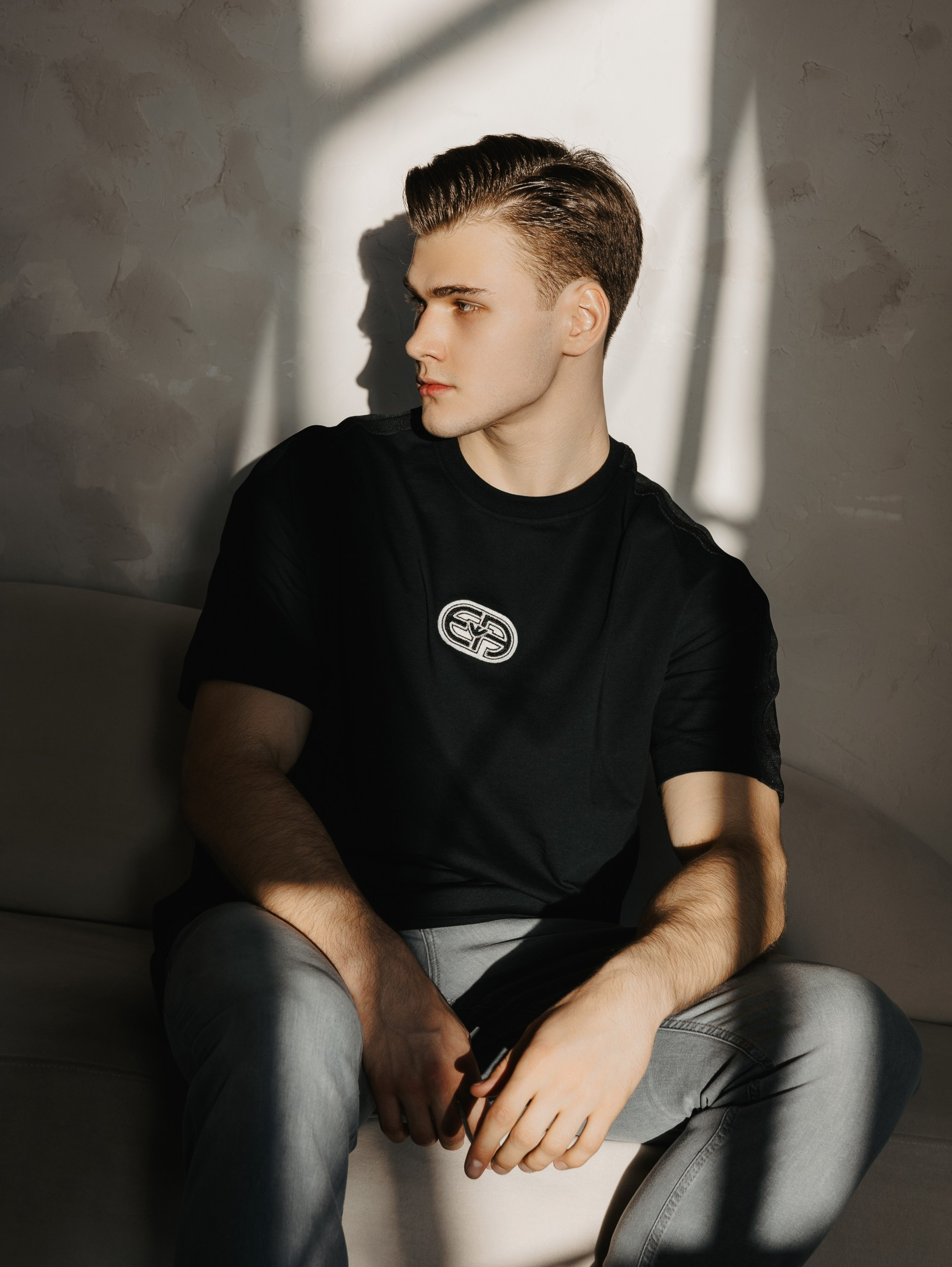 Gost. Коммерческий и некоммерческий фотограф в Алматы Сланбек Адиль