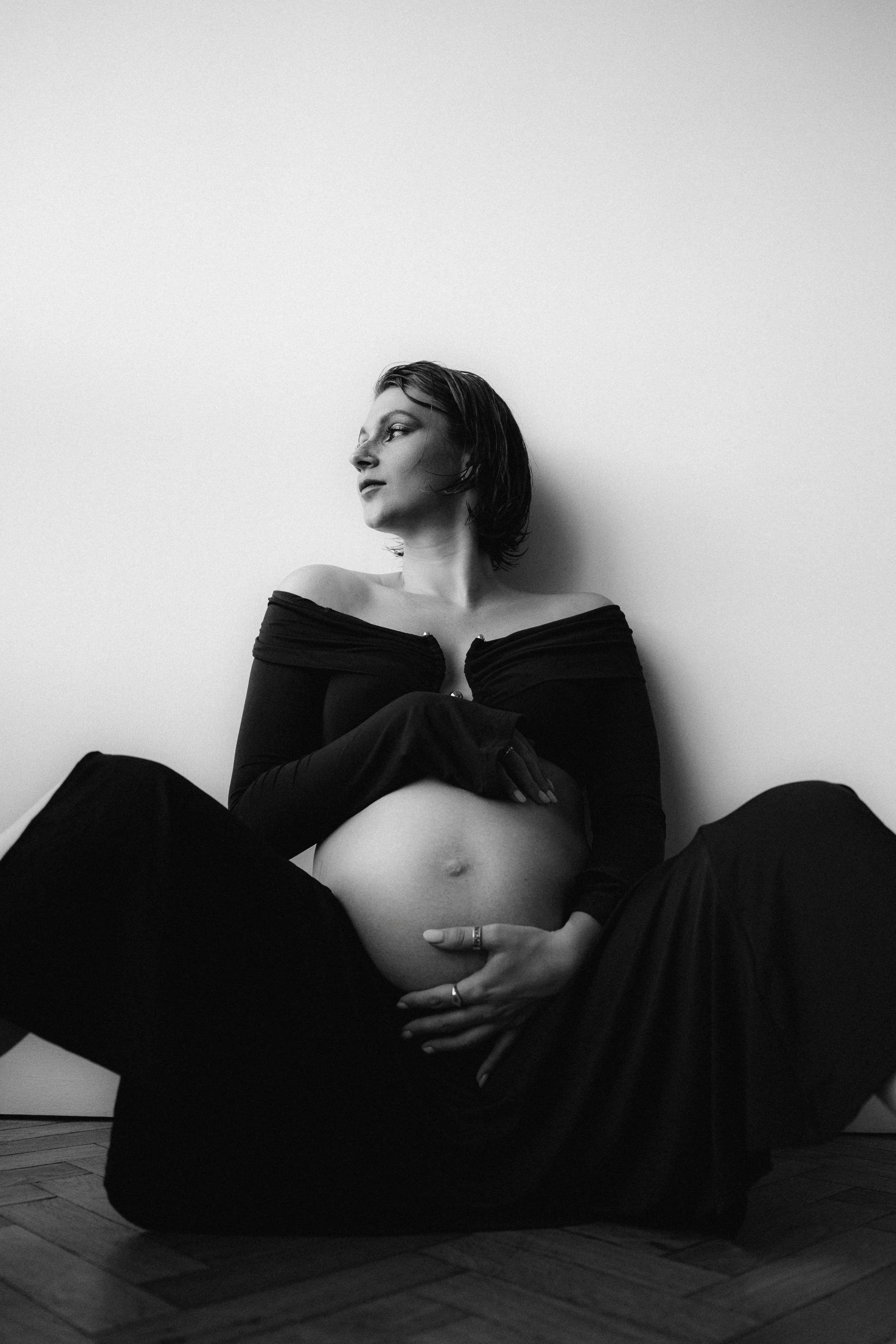 JULIA. Cause I See So Photoghraphy