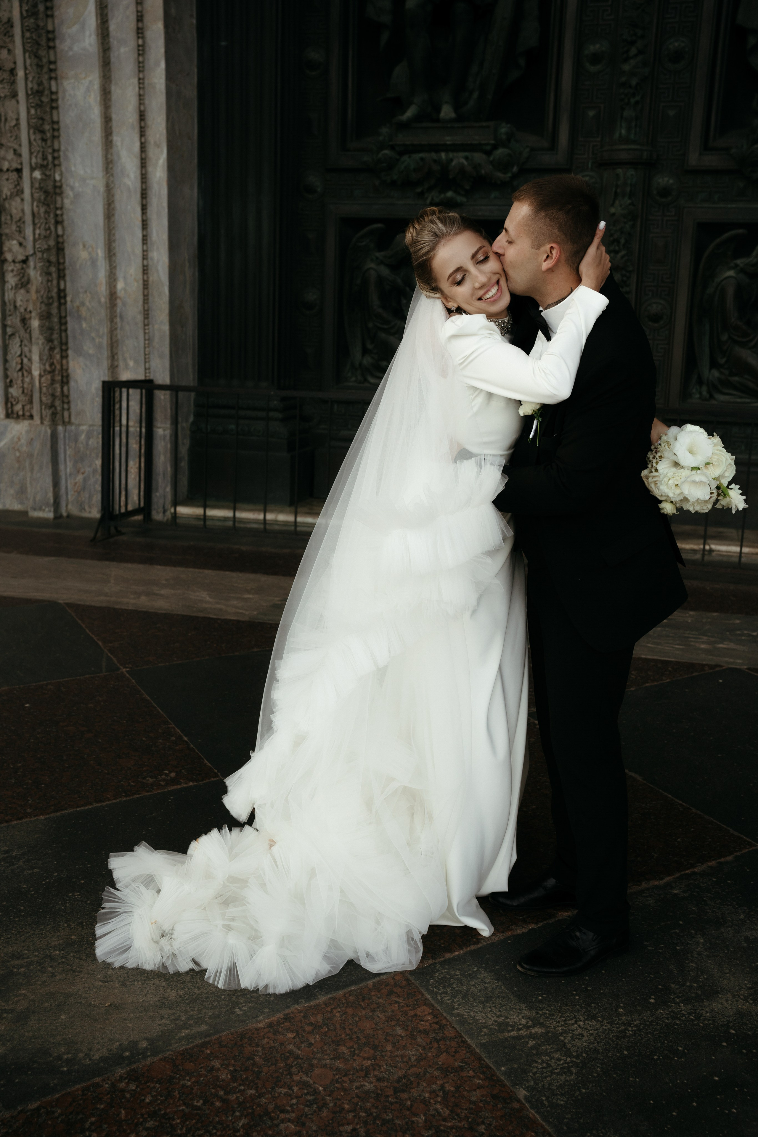 Однажды в летнем саду. Свадебный фотограф в Петербурге Таша Вайб