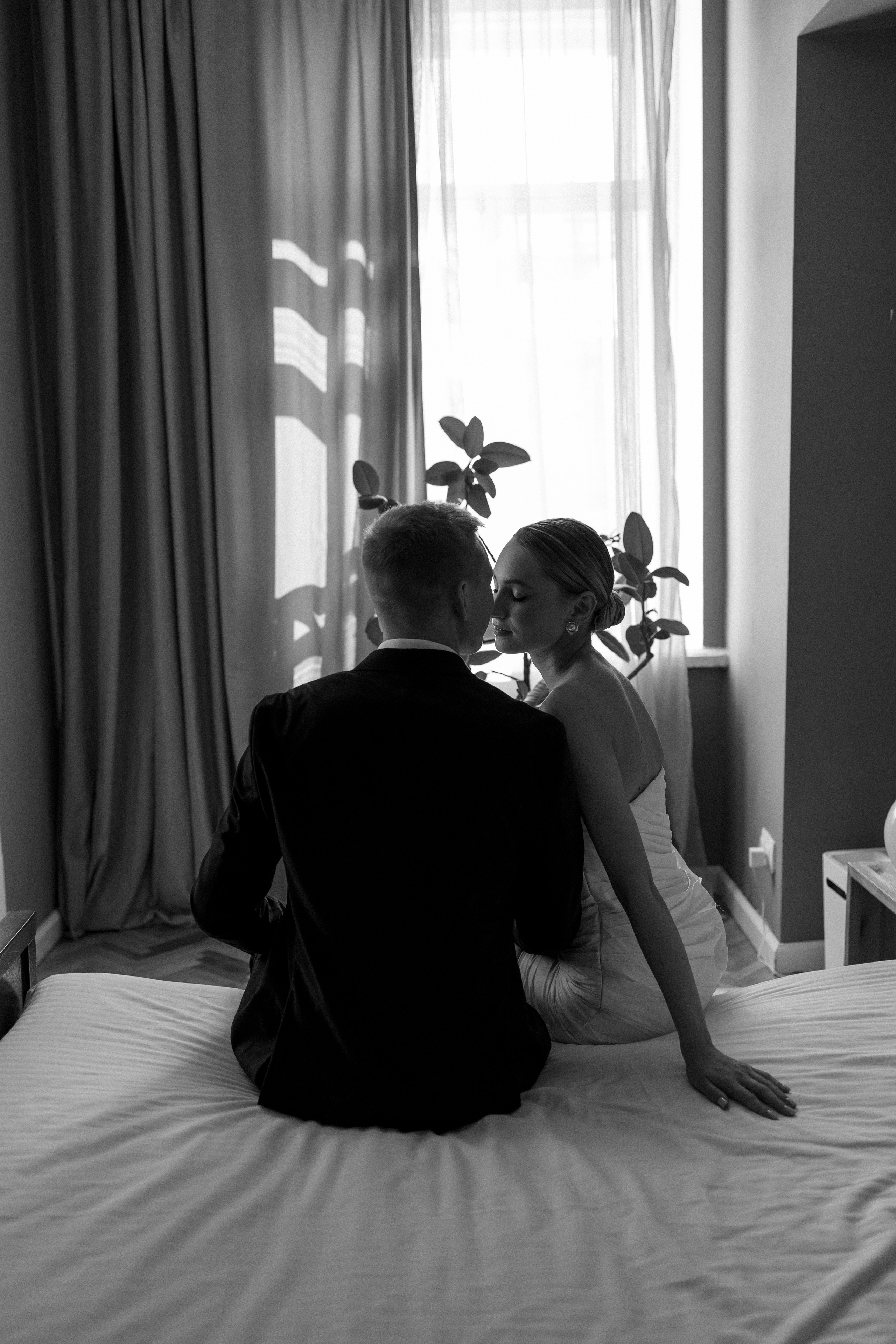 Свадебная фотосессия в студии/отеле. Фотограф в Санкт-Петербурге Шевченко Наталья