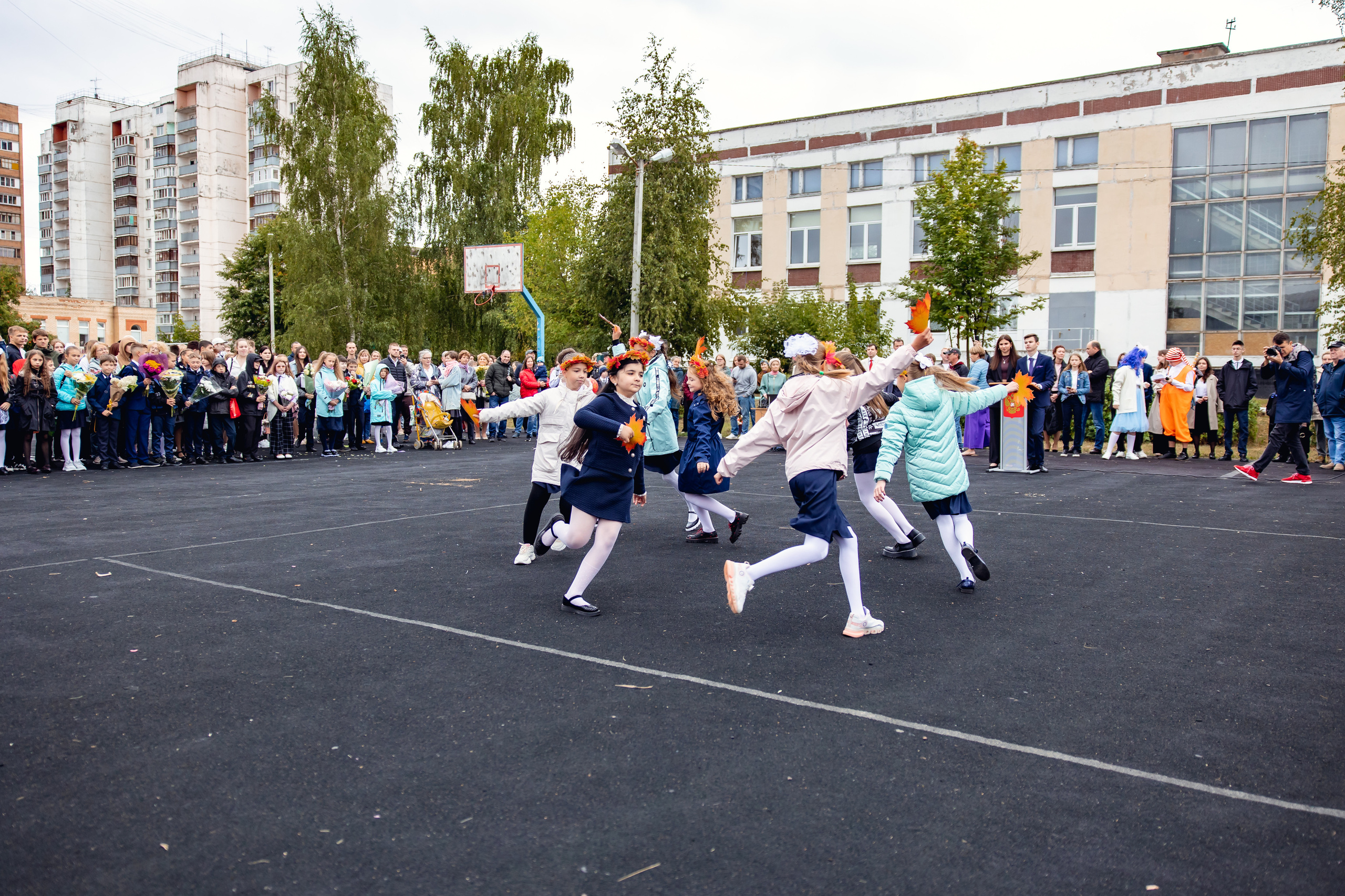 1 сентября. Дарья Бухреева — фотограф, видеограф и фототерапевт. Москва и мир