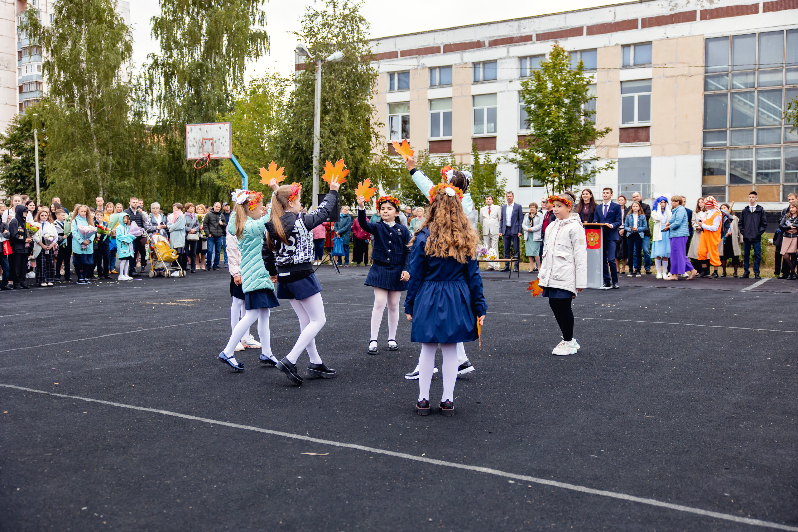 1 сентября. Дарья Бухреева — фотограф, видеограф и фототерапевт. Москва и мир