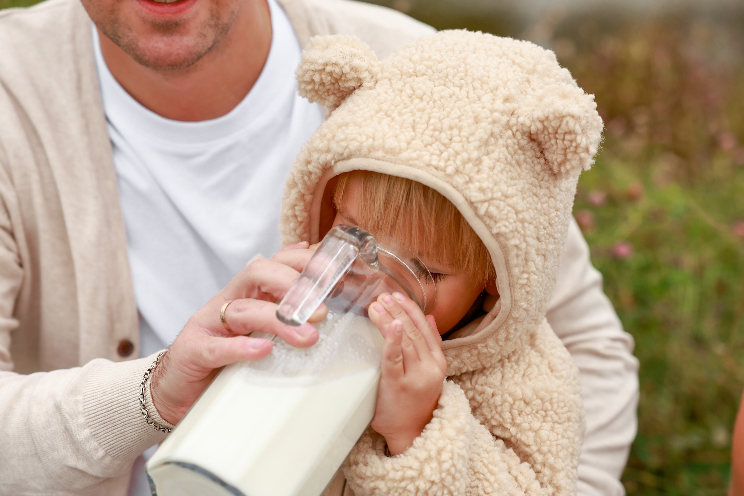 Стога и водоем. Дарья Бухреева — фотограф, видеограф и фототерапевт. Москва и мир
