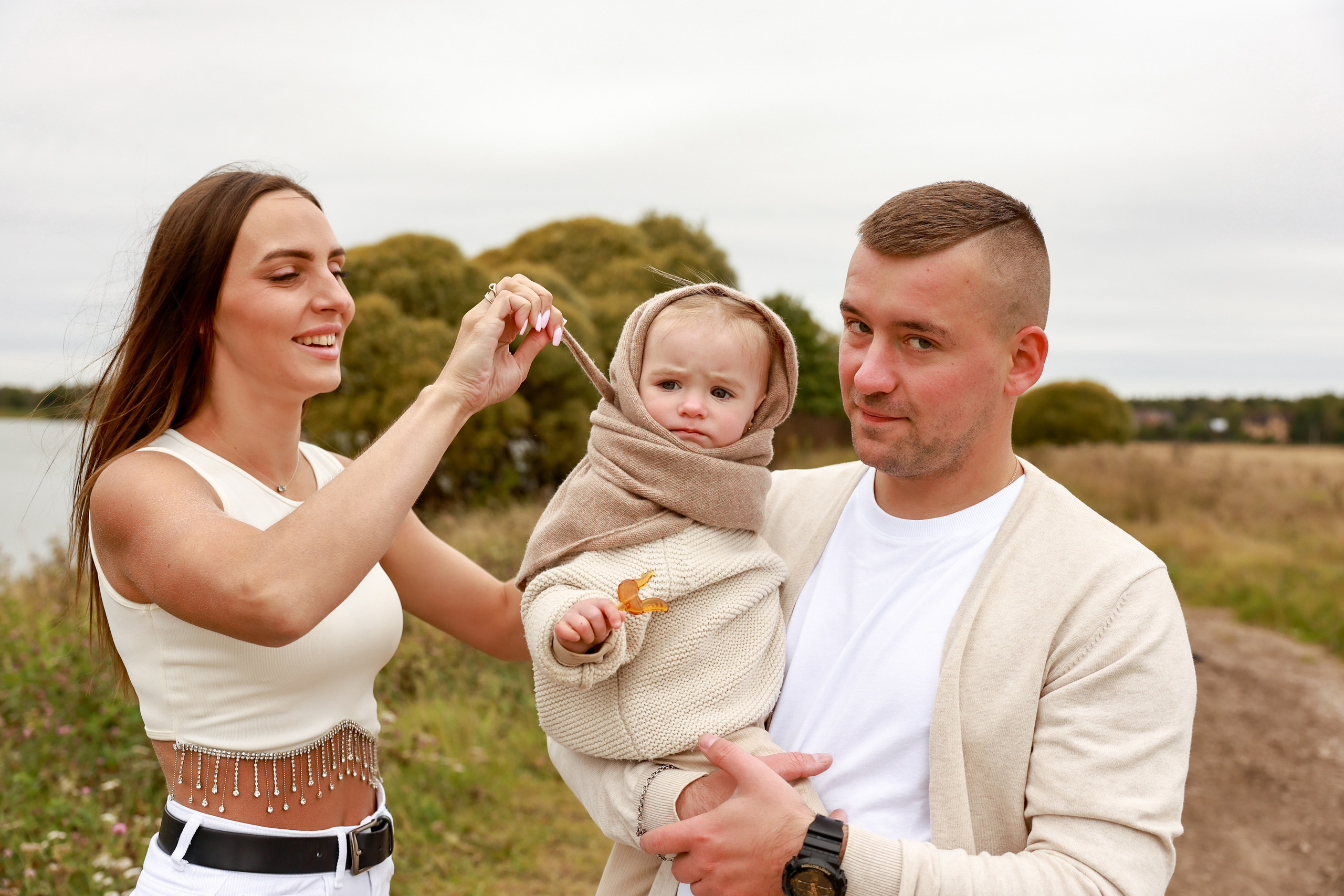 Стога и водоем. Дарья Бухреева — фотограф, видеограф и фототерапевт. Москва и мир