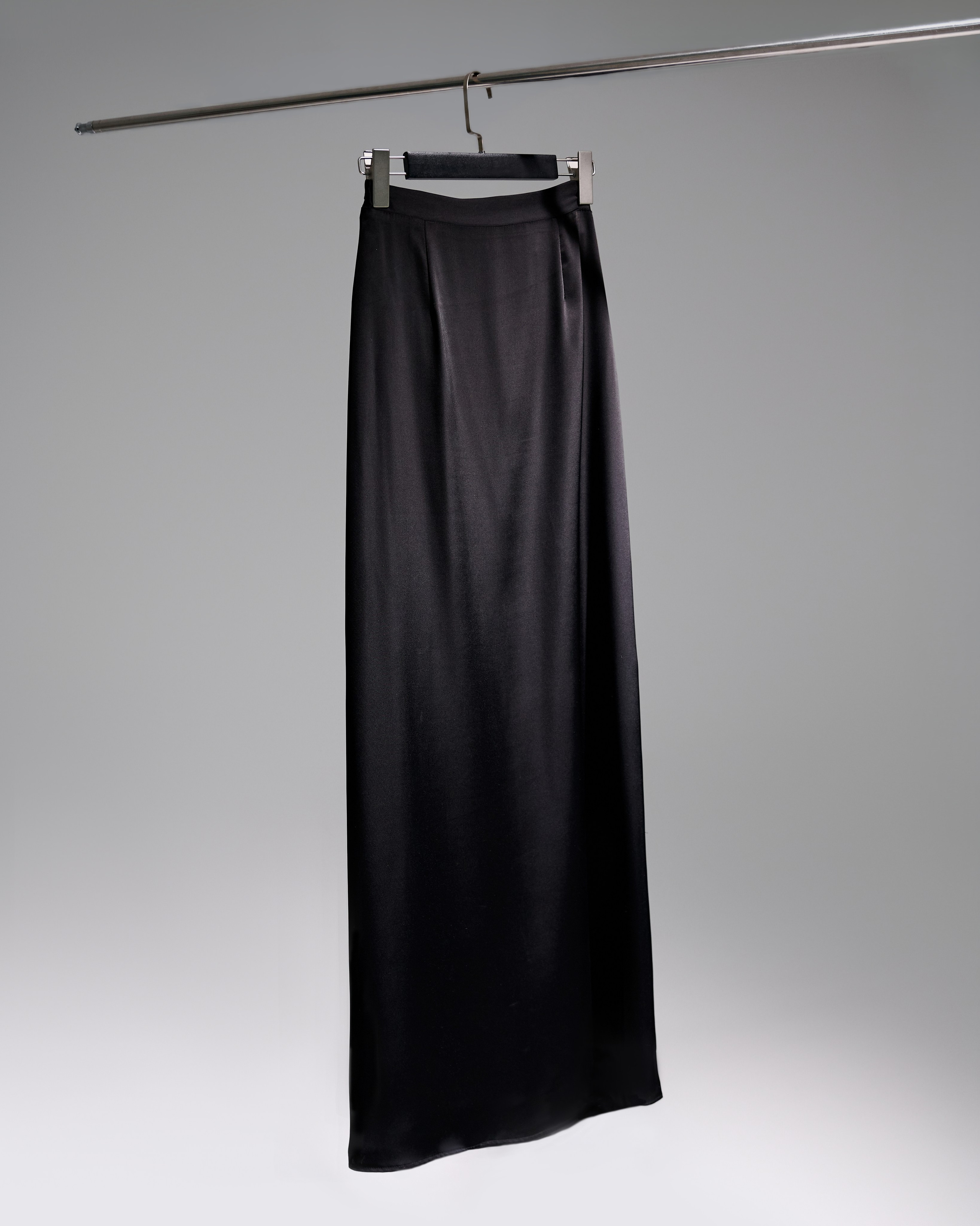 Юбка из шелка миди 500 руб | Залоговая стоимость - 3000 руб 