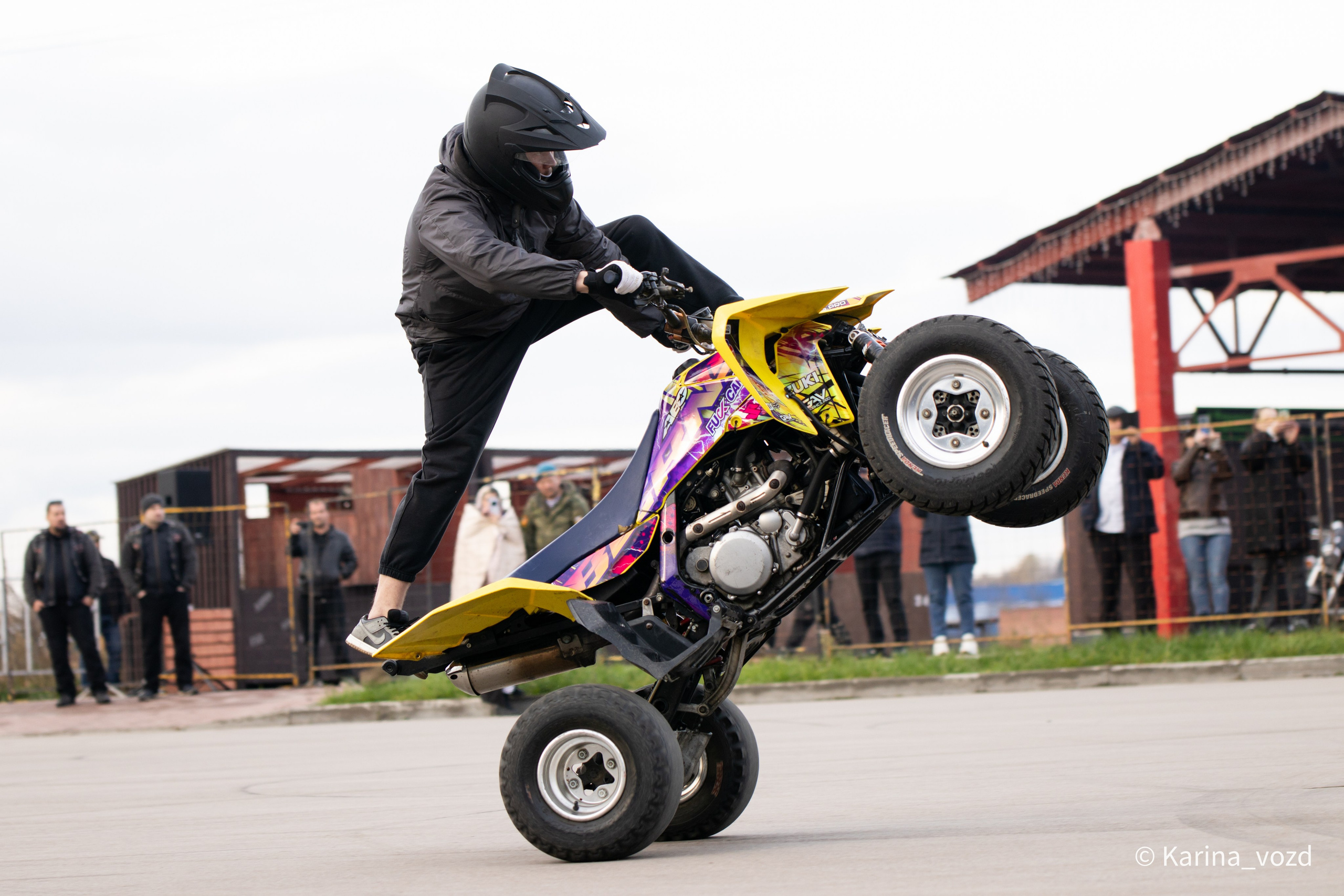 Выступление команды МОТО ШОУ SMT (Стантрайдинг, мотошоу). Репортажный фотограф в Москве и Зеленограде Karina-vozd