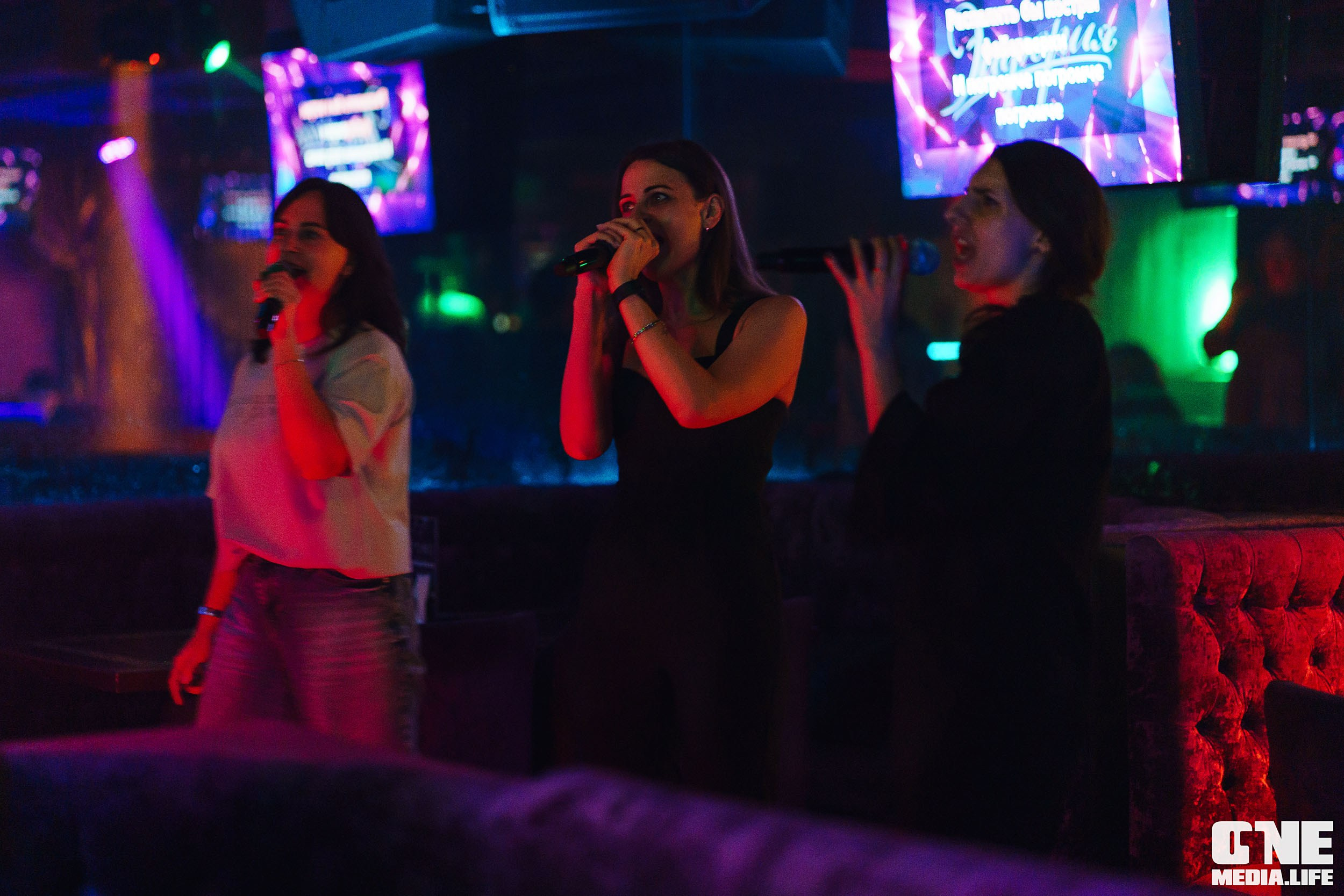 Фоторепортаж из караоке-клуба Эйфория. One Media Life: фоторепортажи, фотоотчеты с мероприятий и заведений