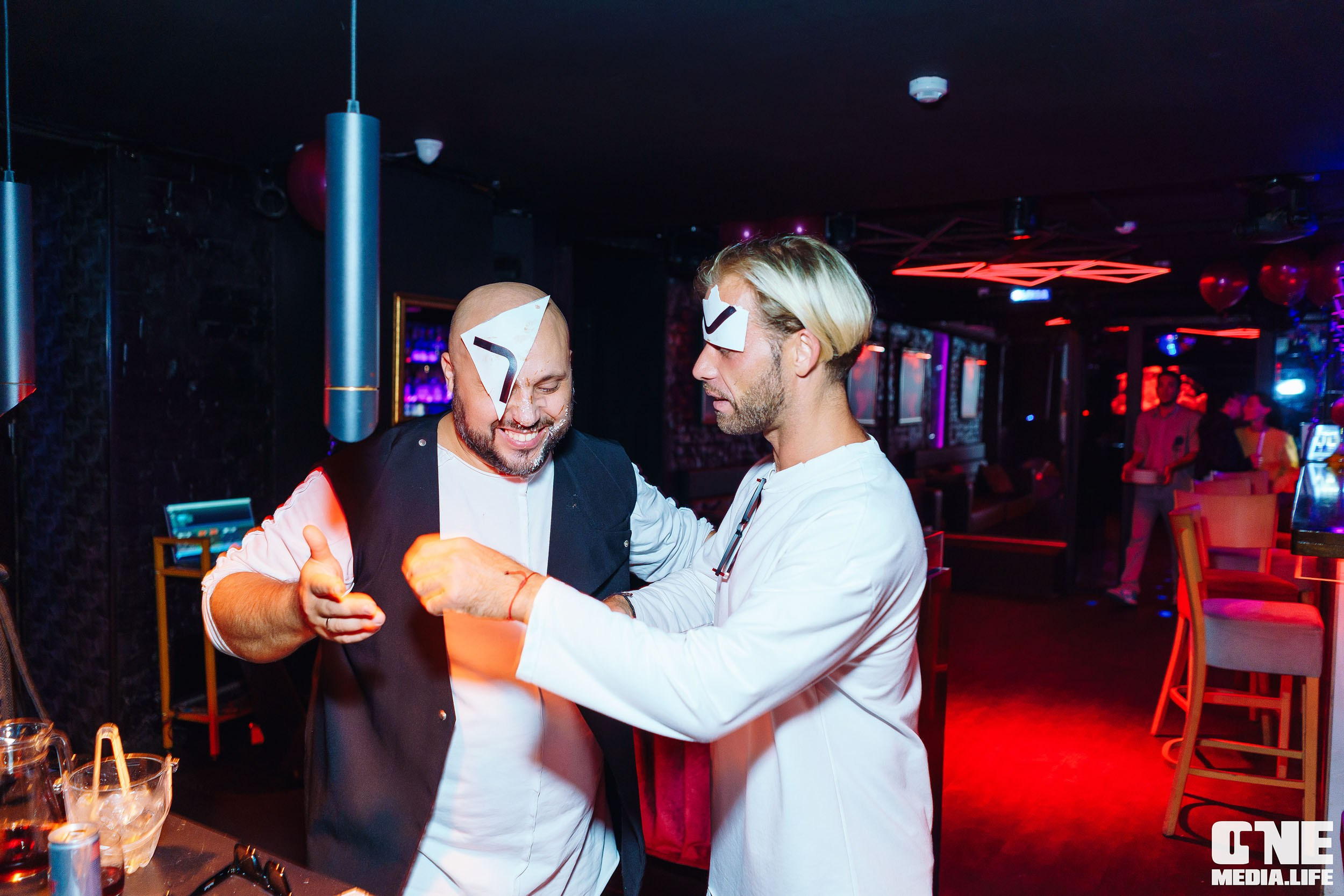 Фоторепортаж из Secret bar. One Media Life: фоторепортажи, фотоотчеты с мероприятий и заведений