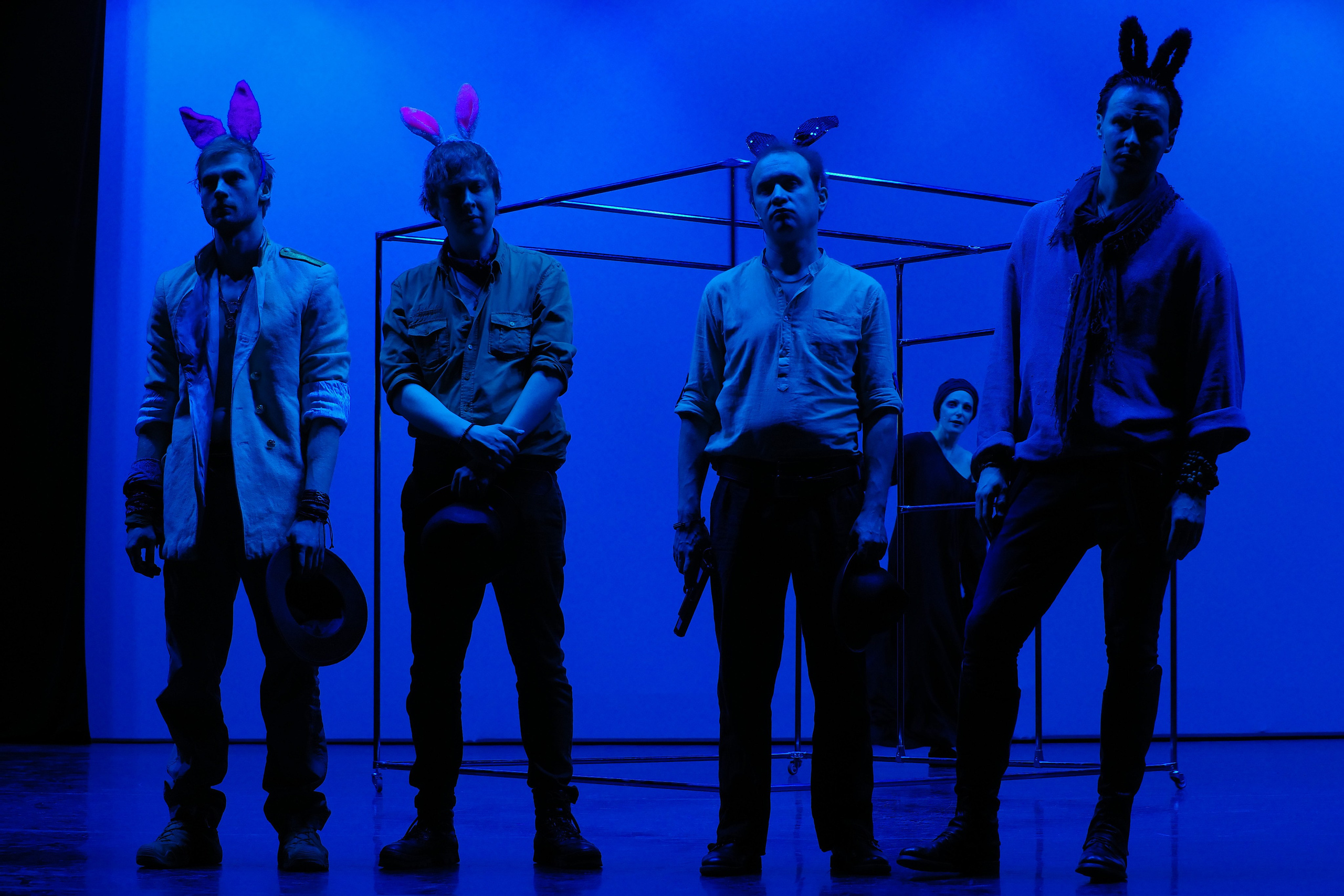 Театр И-Он, Люди и мыши. Семейный и детский фотограф Антон Зорин