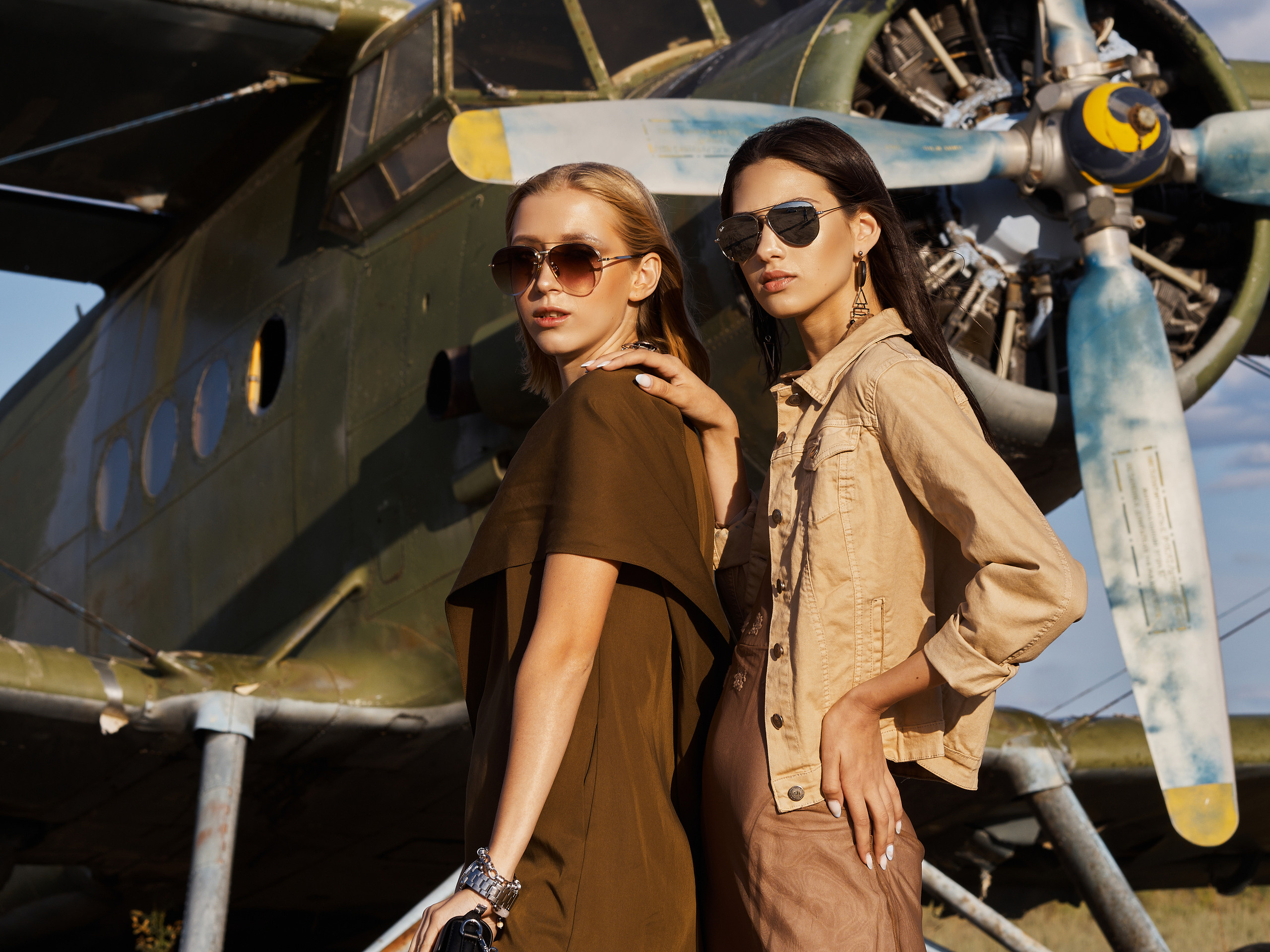 Avia Fashion. Студийный, семейный, свадебный, фэшн и ню фотограф в Астрахани, производство выпускных альбомов. Руслан Кондрашин