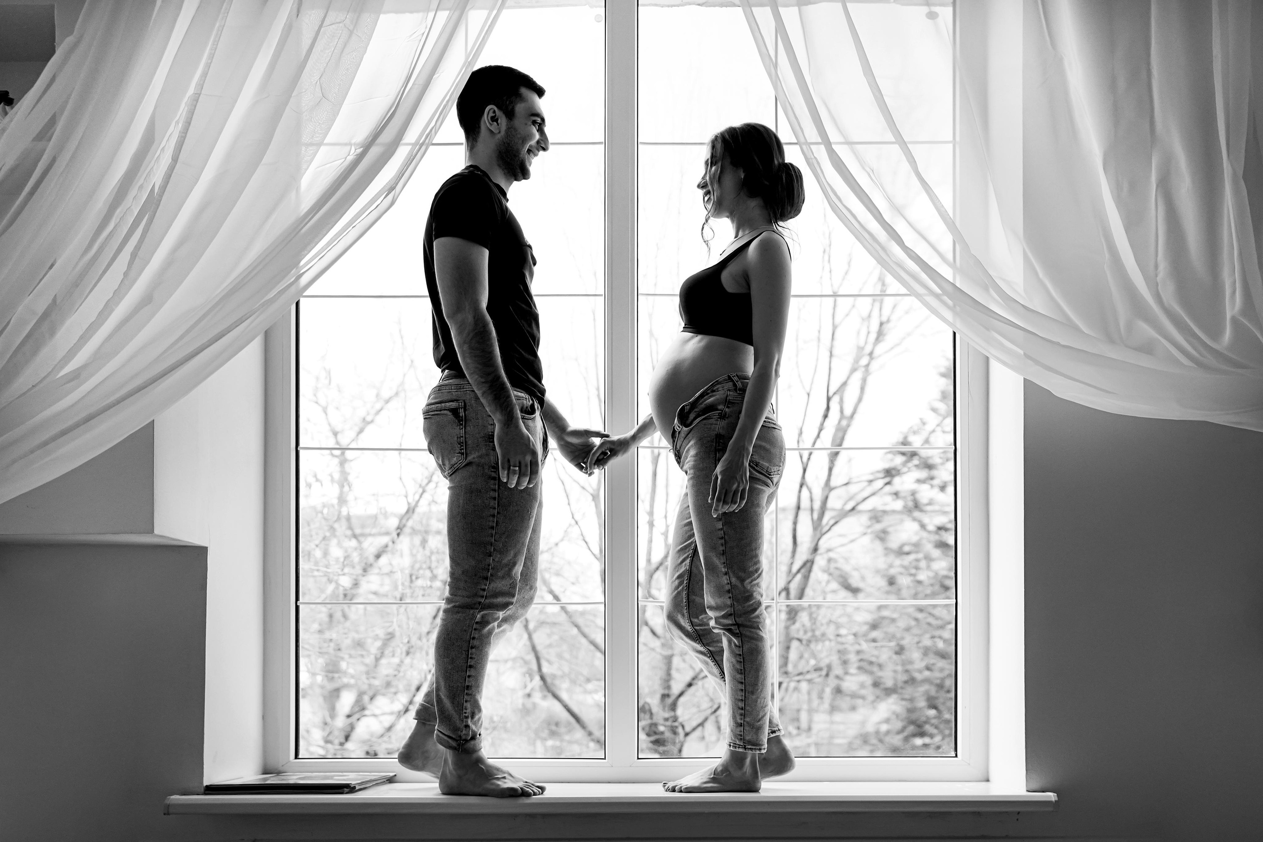 Беременная фотосессия в студии