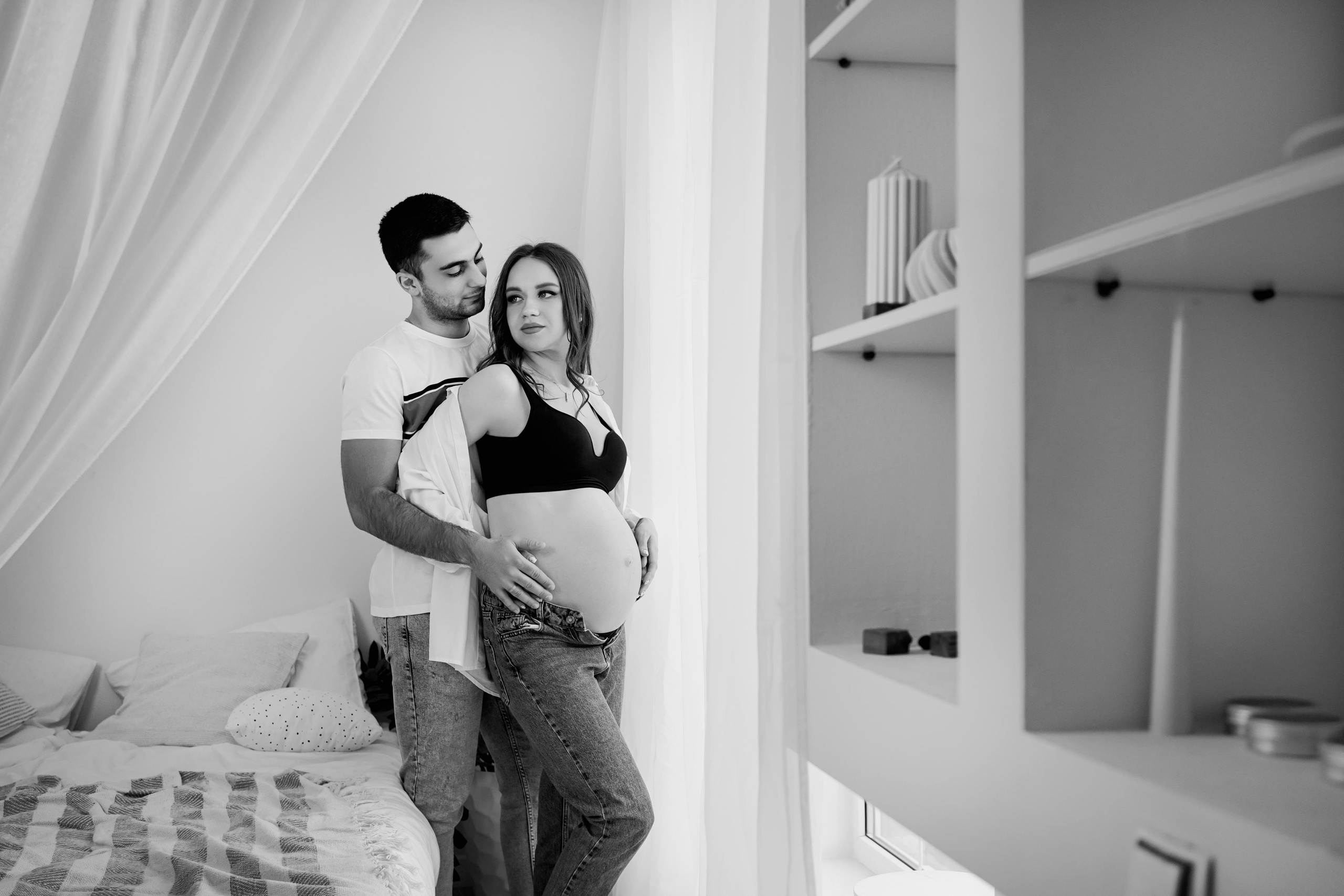 Беременная фотосессия в студии