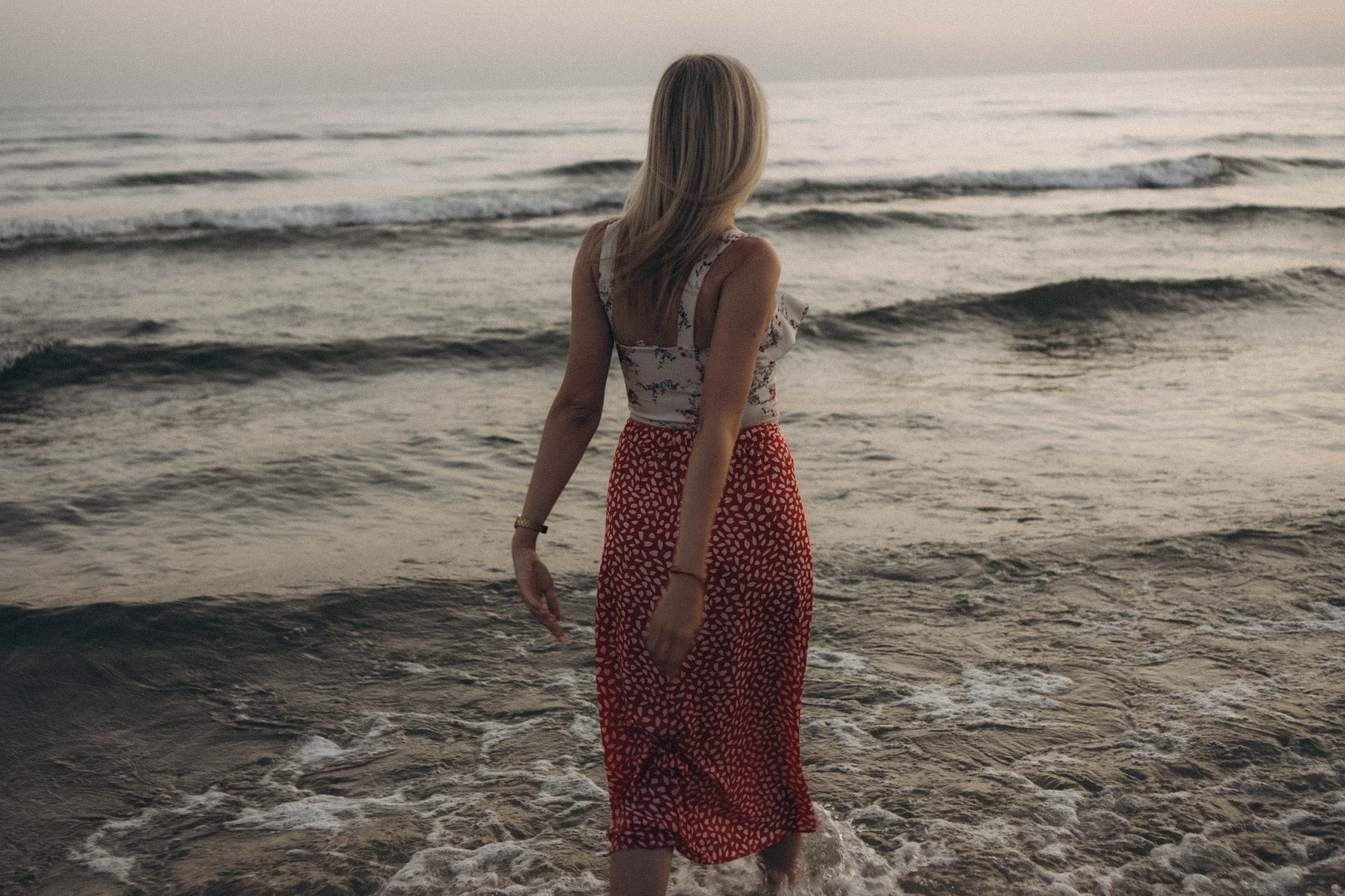 Июльский вечер на берегу черного моря. Профессиональный фотограф, Санкт-Петербург — Виктория Богомолова