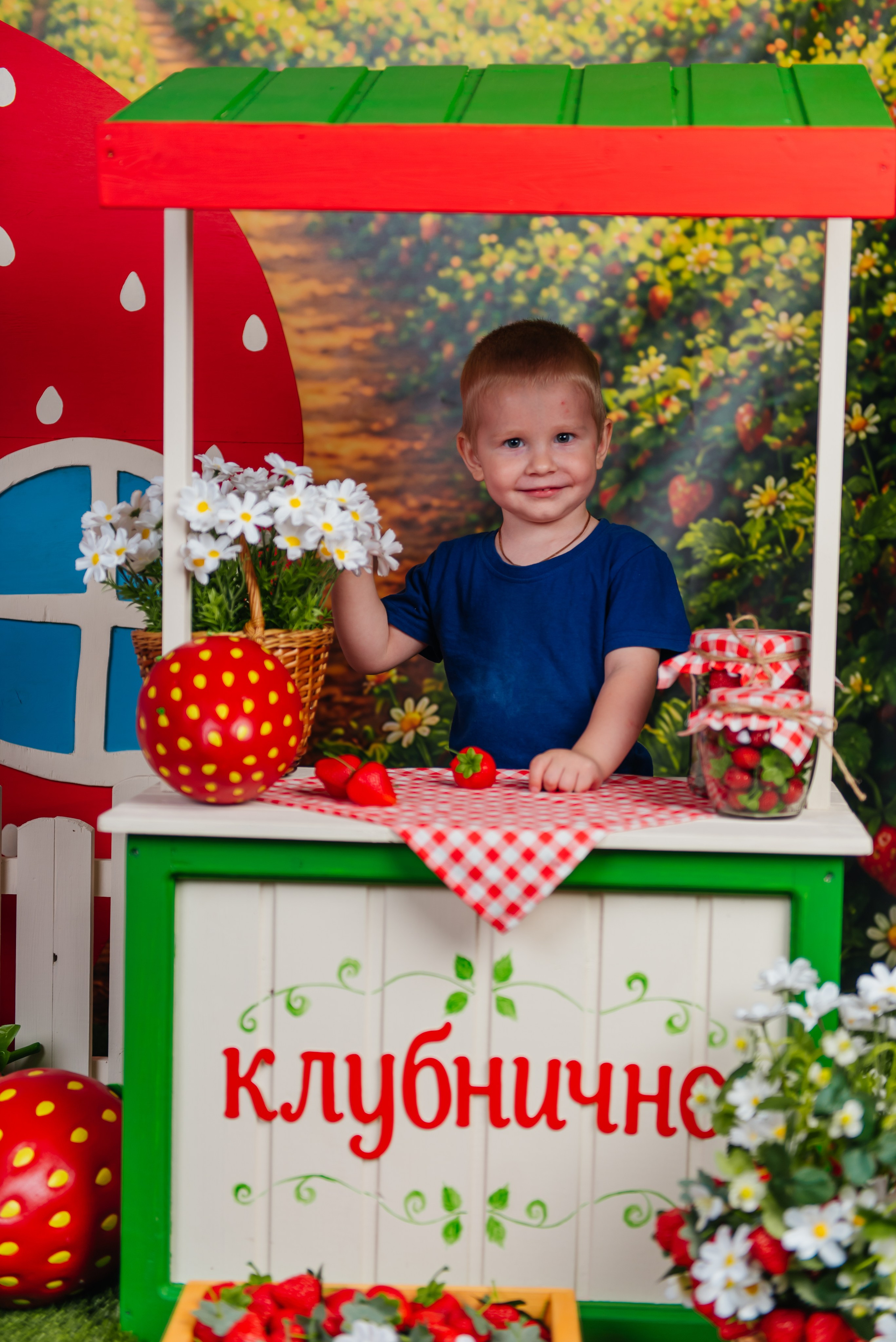 Клубнично. Фотограф в Республике Мордовия София Сержантова