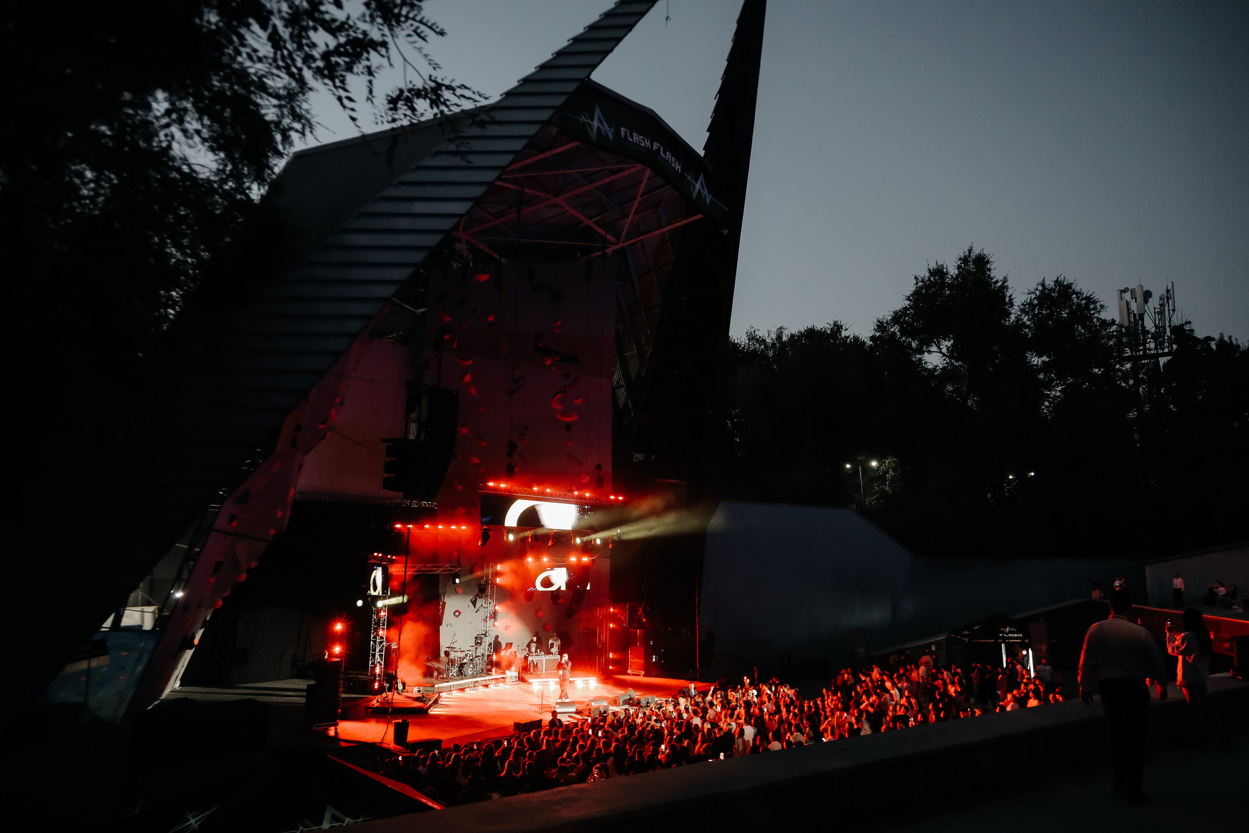 Da Gudda Jazz & FlashUp. Свадебный фотограф Алматы