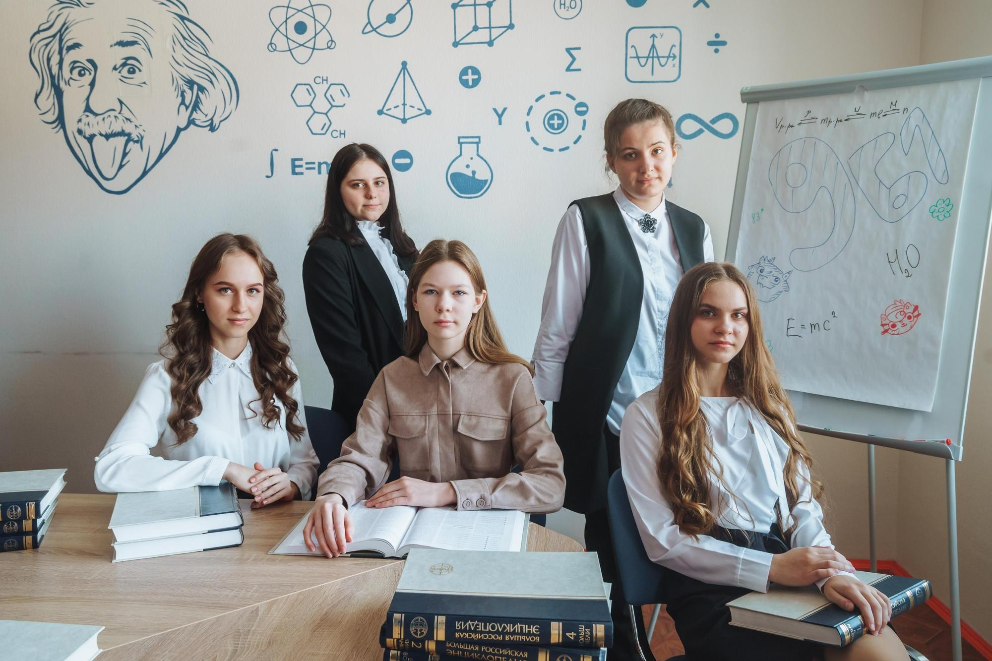 11 класс. КЛАСС | Выпускные альбомы в Нижневартовске