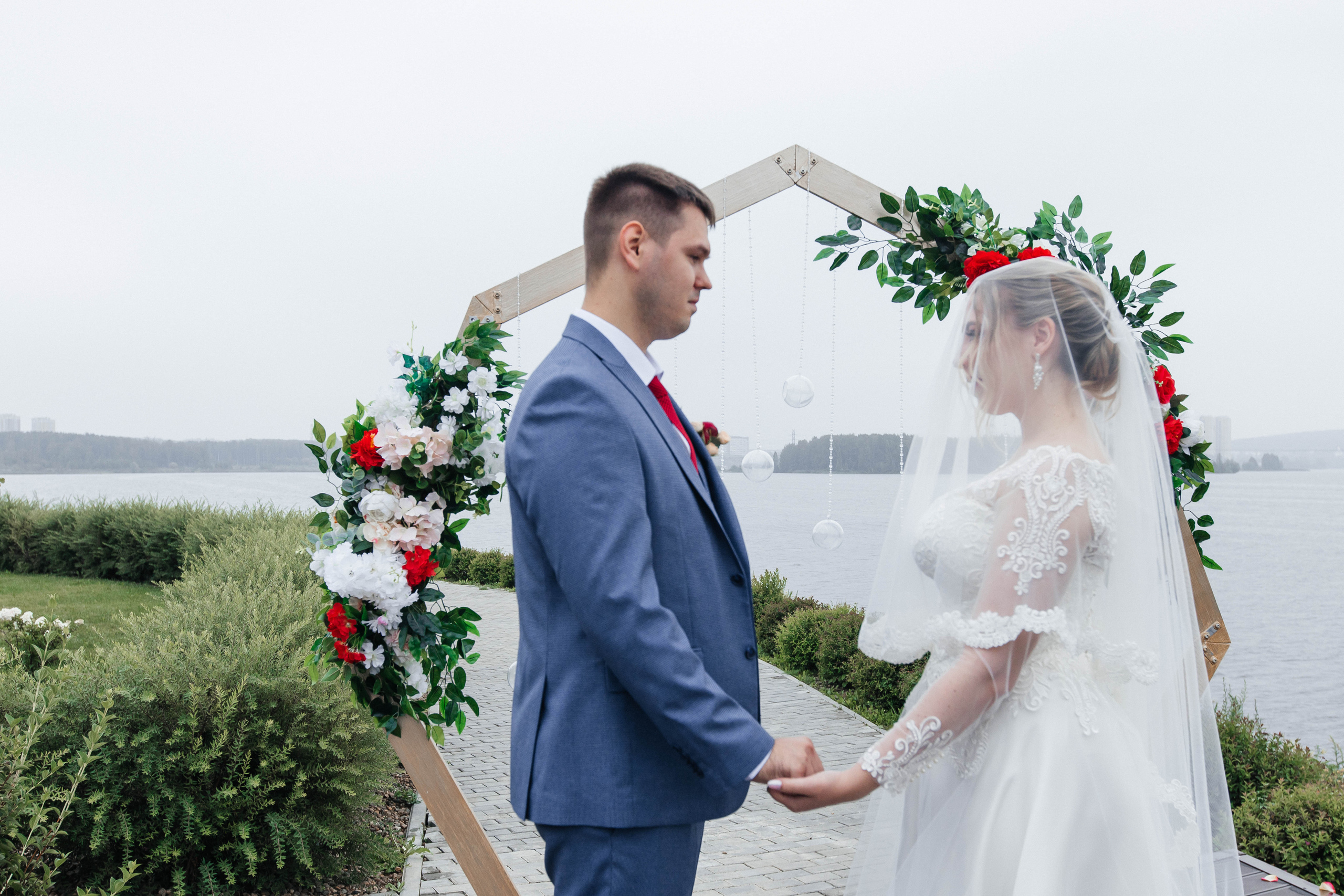 8.08 — Знак бесконечности. Егор и Ксюша. Фотограф Сочи, Екатеринбург, Евгения Ефимова