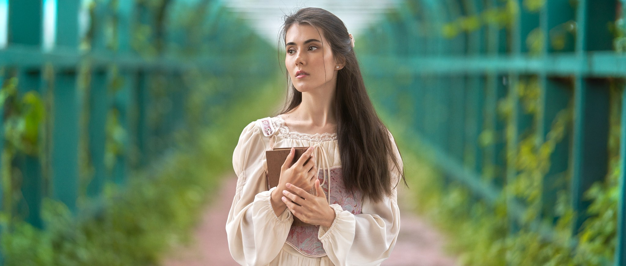 Scarlet Dream — стилизованная фотосессия «Алые паруса» в Петергофе, Верхний и Нижний парк, Санкт-Петербург. Сергей Горшенин — профессиональный фотограф