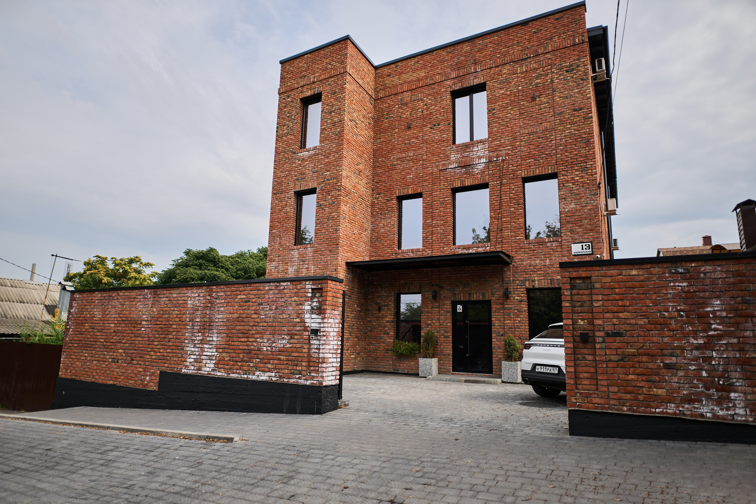 Интерьерная съемка здания продюсерского центра «Бикбау». Фотограф Олег Сотник