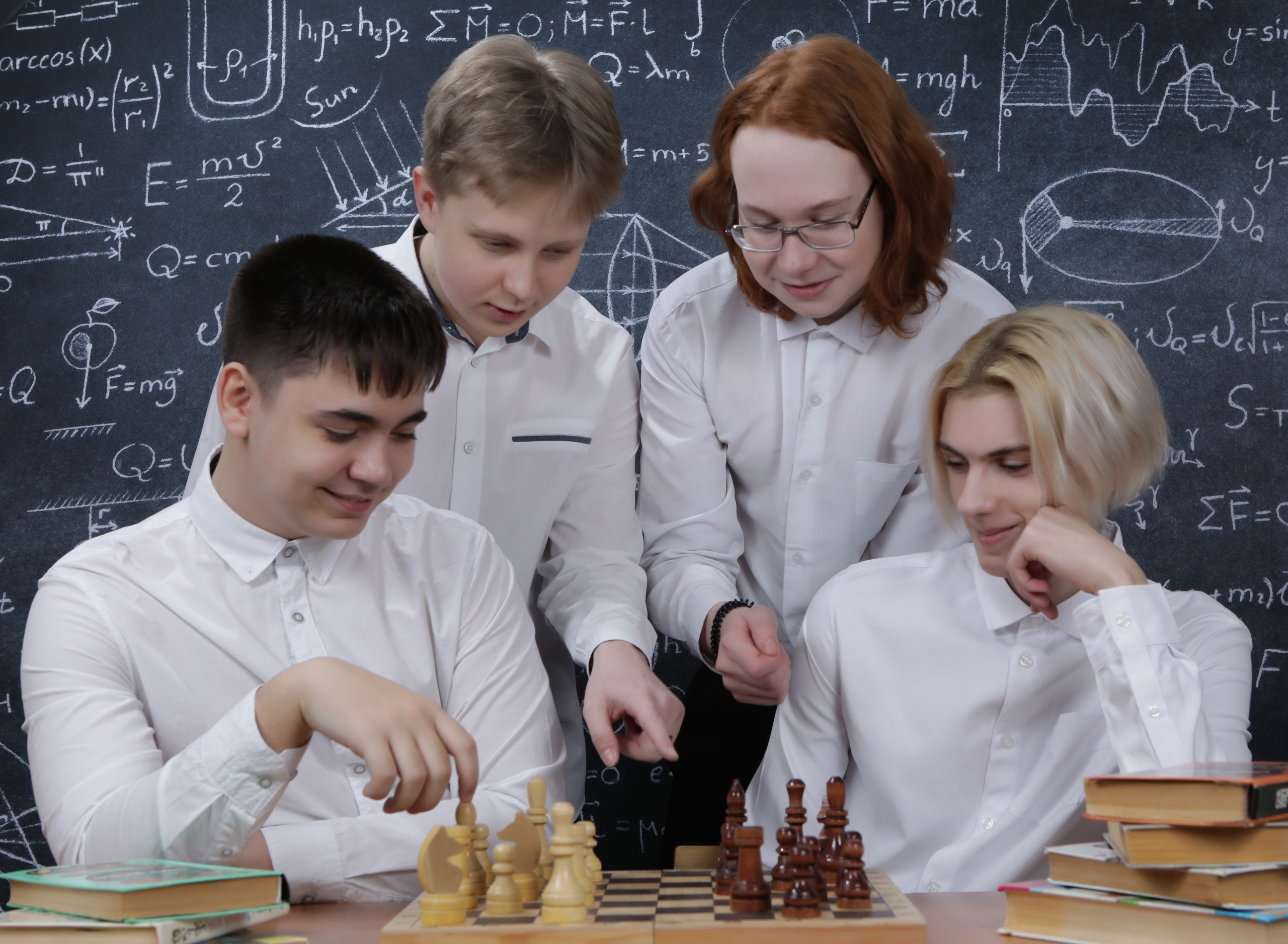 Выпускные альбомы в Ухте, Сосногорске, Вуктыле от 1300 руб. Выпускные альбомы  Ухта, Сосногорск, Вуктыл