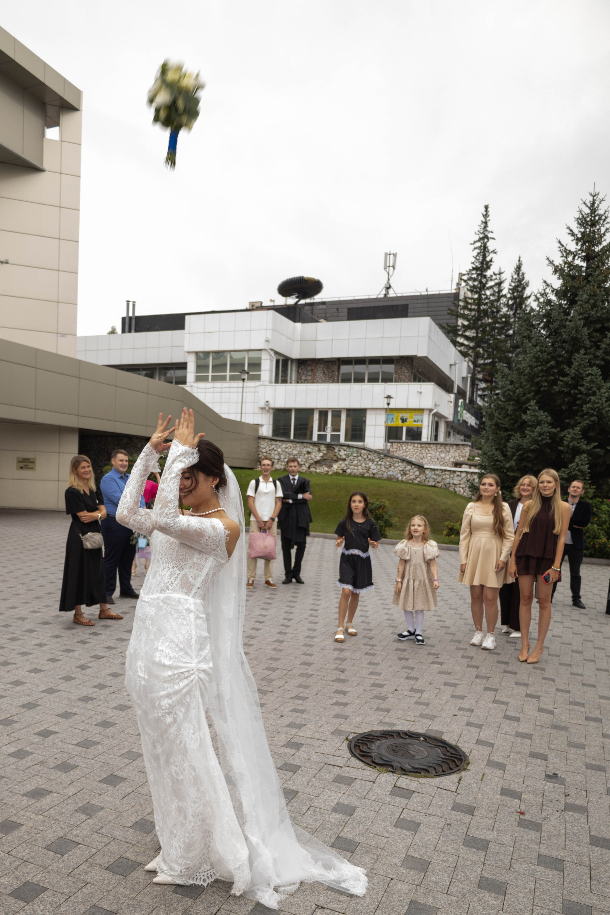Ангелина и Кирилл Загс. Макар Шаттер Фотограф Иркутск