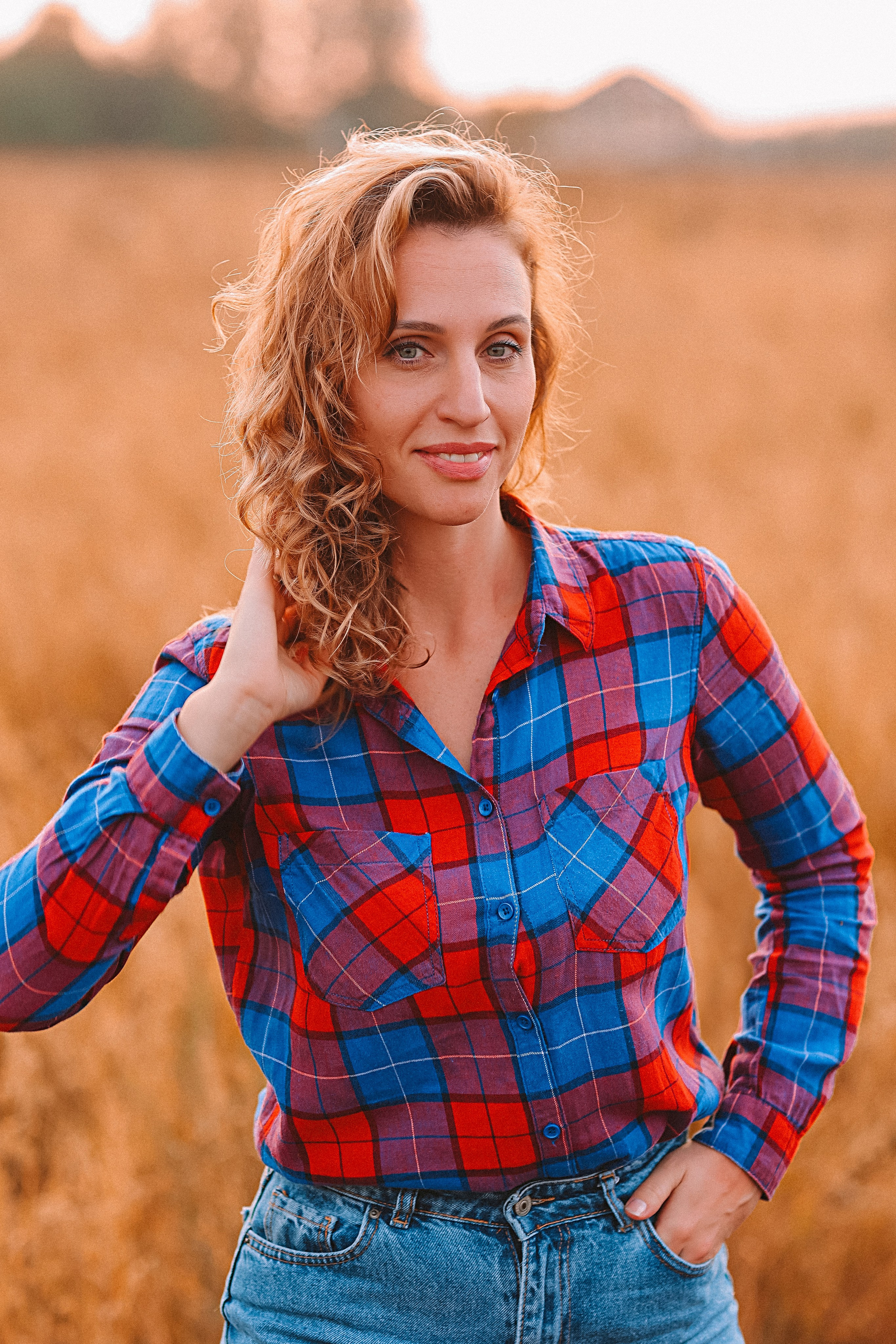 Поле. Семейный фотограф Тюмень, фотограф на роды Салмина Мария