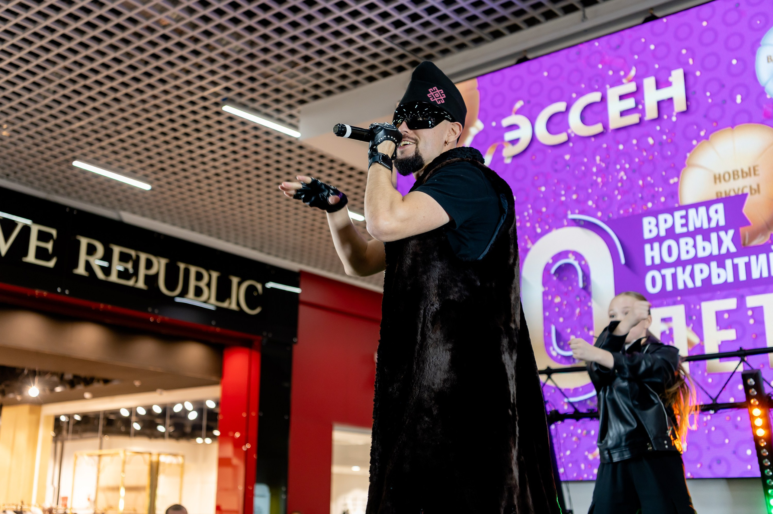 День рождения ТЦ «ЭССЕН». Фотограф Анна Пятак